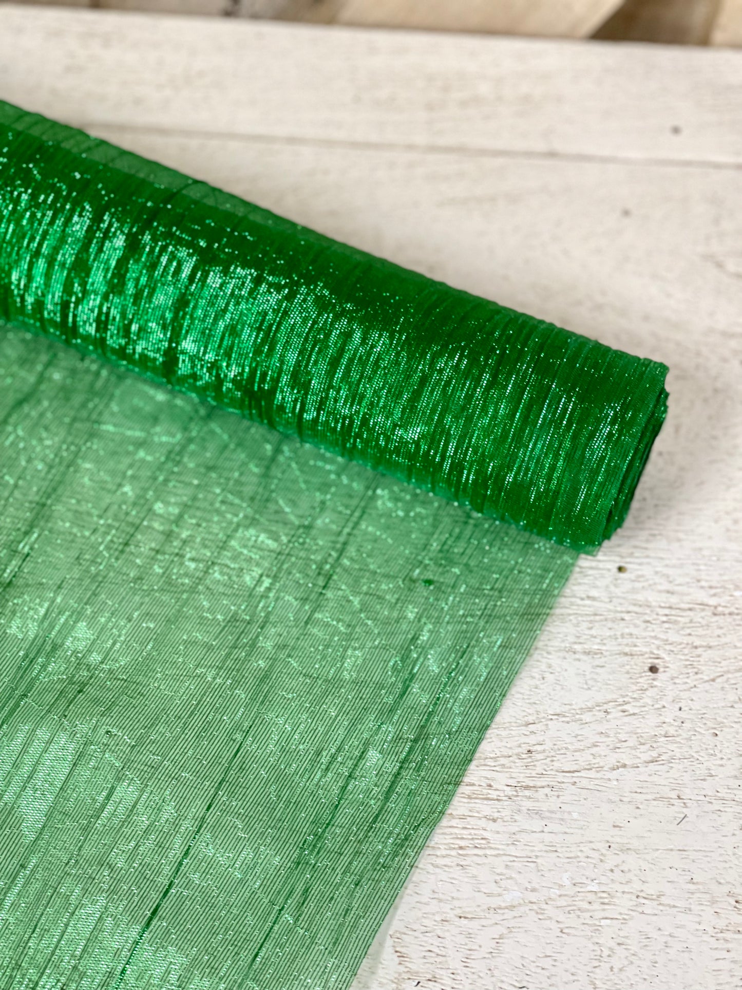 17 Inch By 5 Yard Emerald Green Crushed Metallic