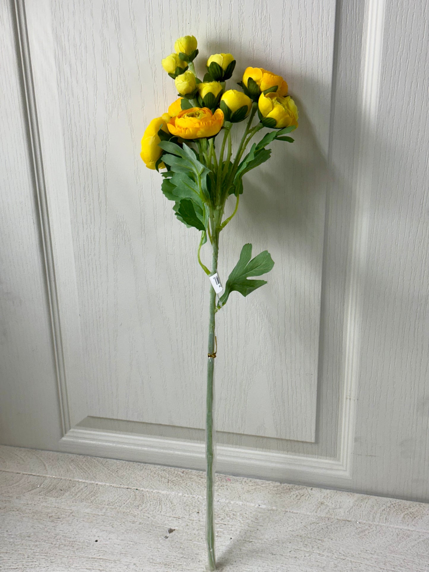 21.5 Inch Yellow Ranunculus Spray