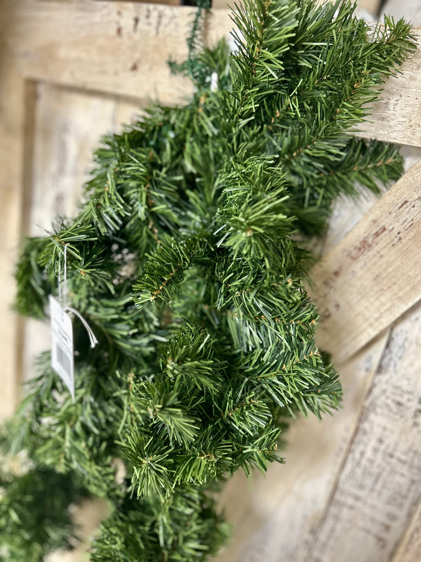 9 Foot Canadian Pine Garland