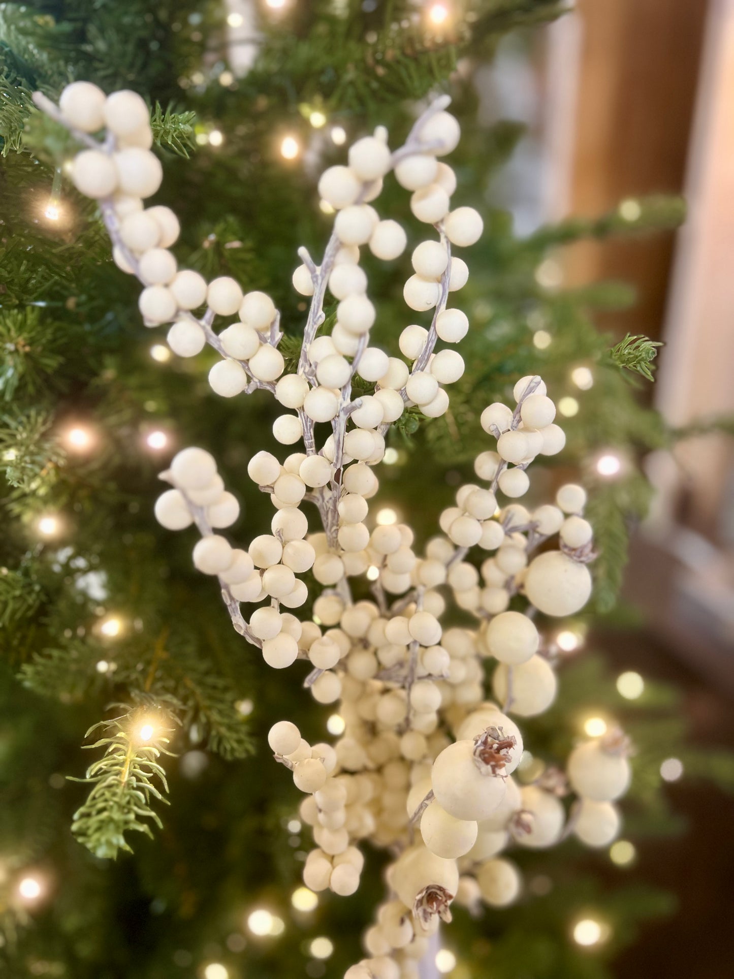 24 Inch White Berry Spray