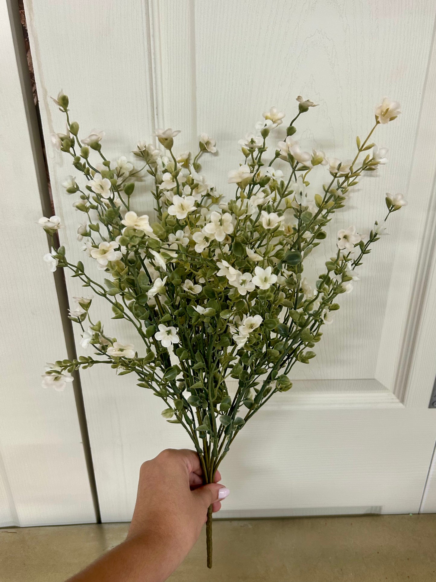 19.5 Inch Cream Wax Flower Bush