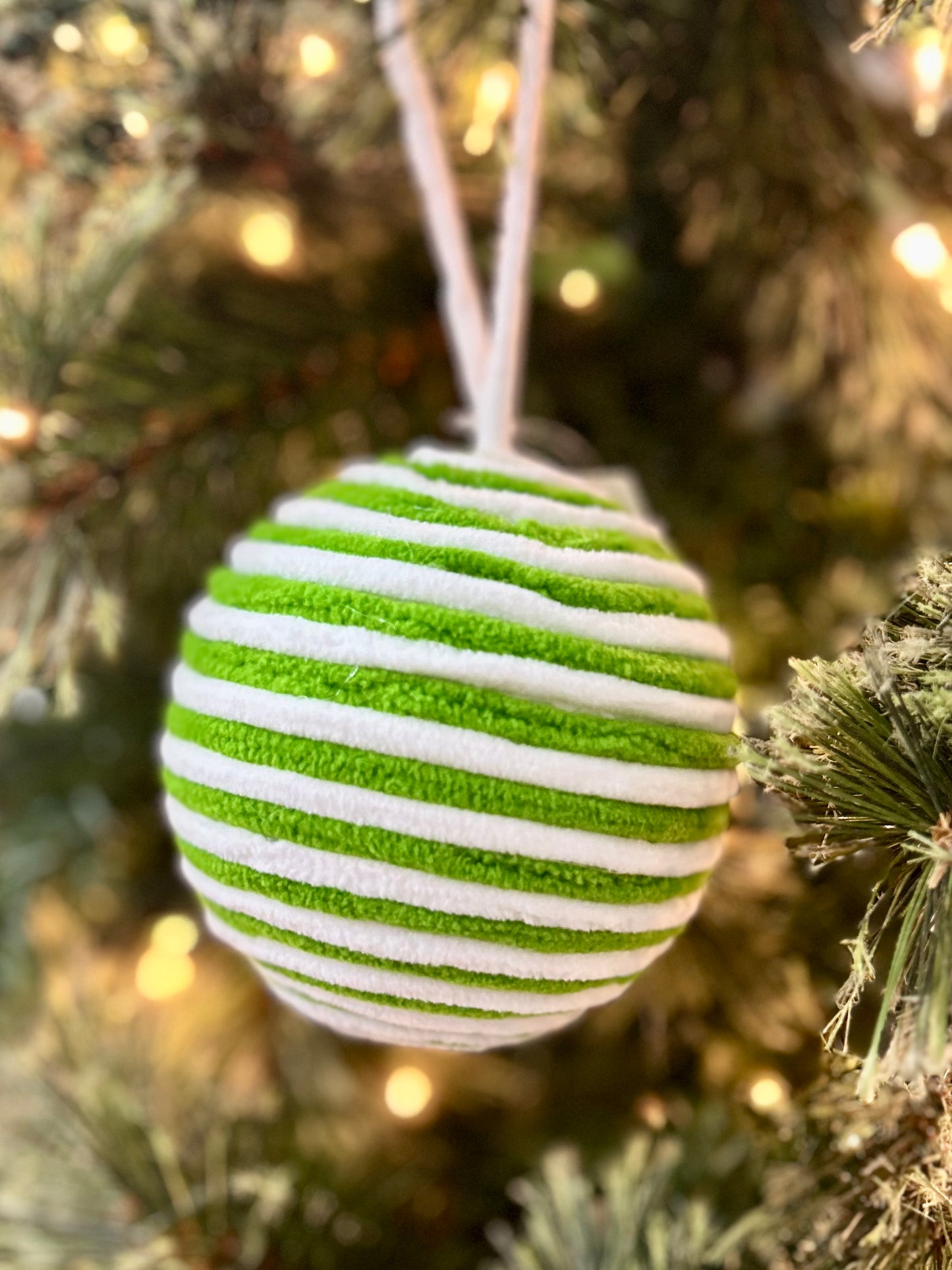 4.5 Inch Chenille Ball Ornament Green And White