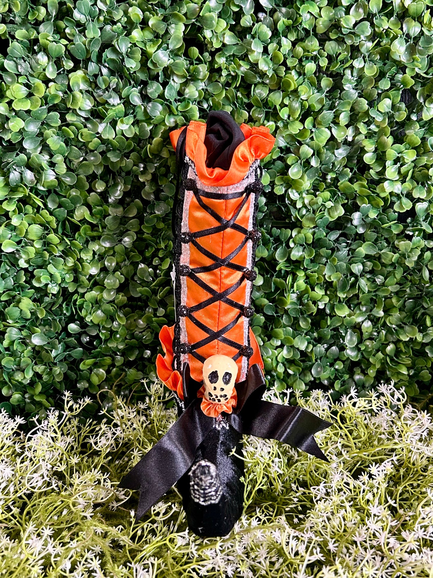 10 Inch Witches Boot With Skull