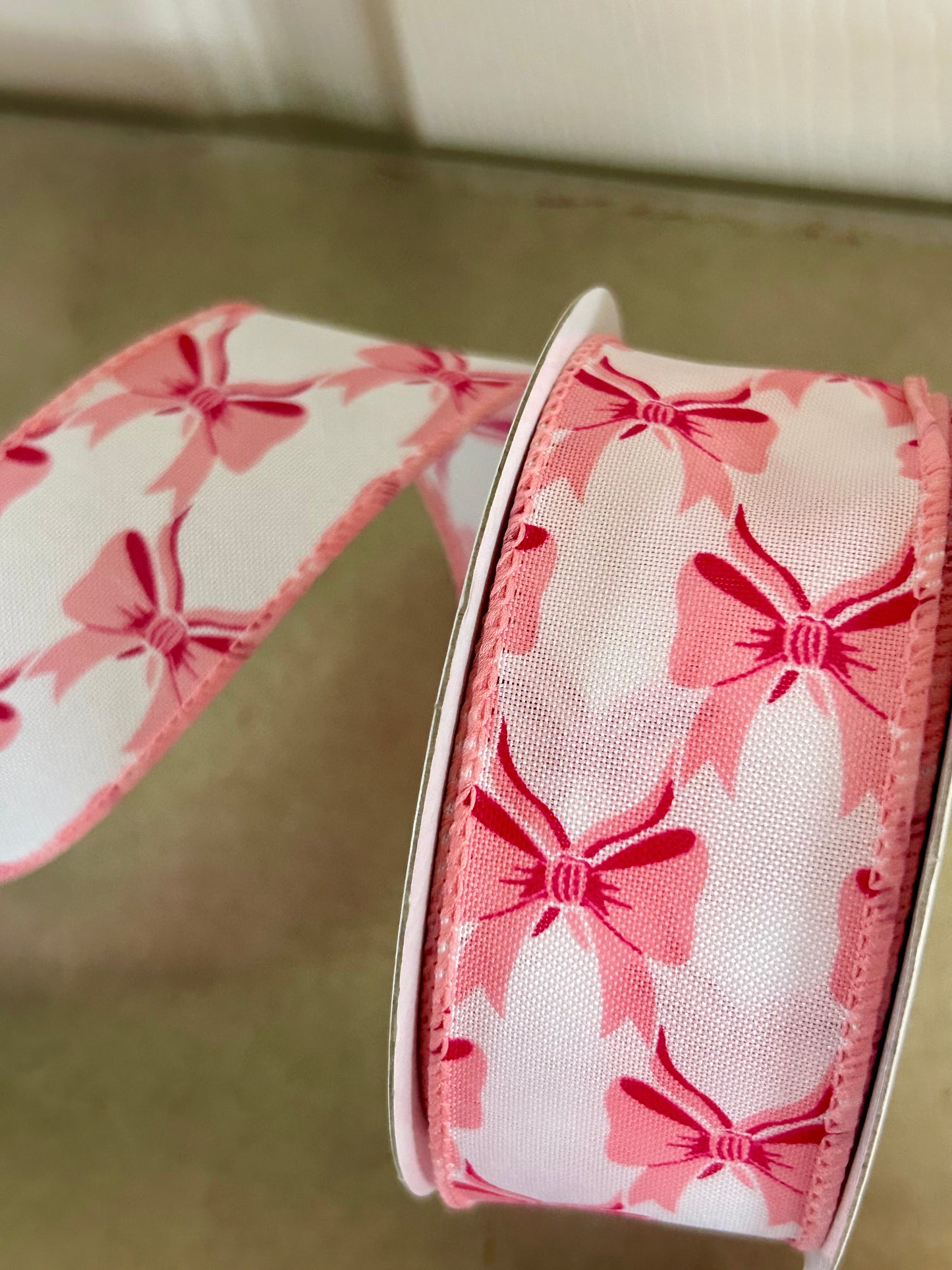 1.5 Inch By 10 Yard Pink Bow On White Background Ribbon