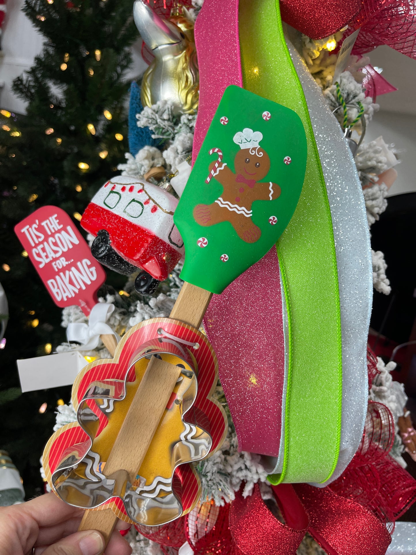 Christmas Spatula with Cookie Cut