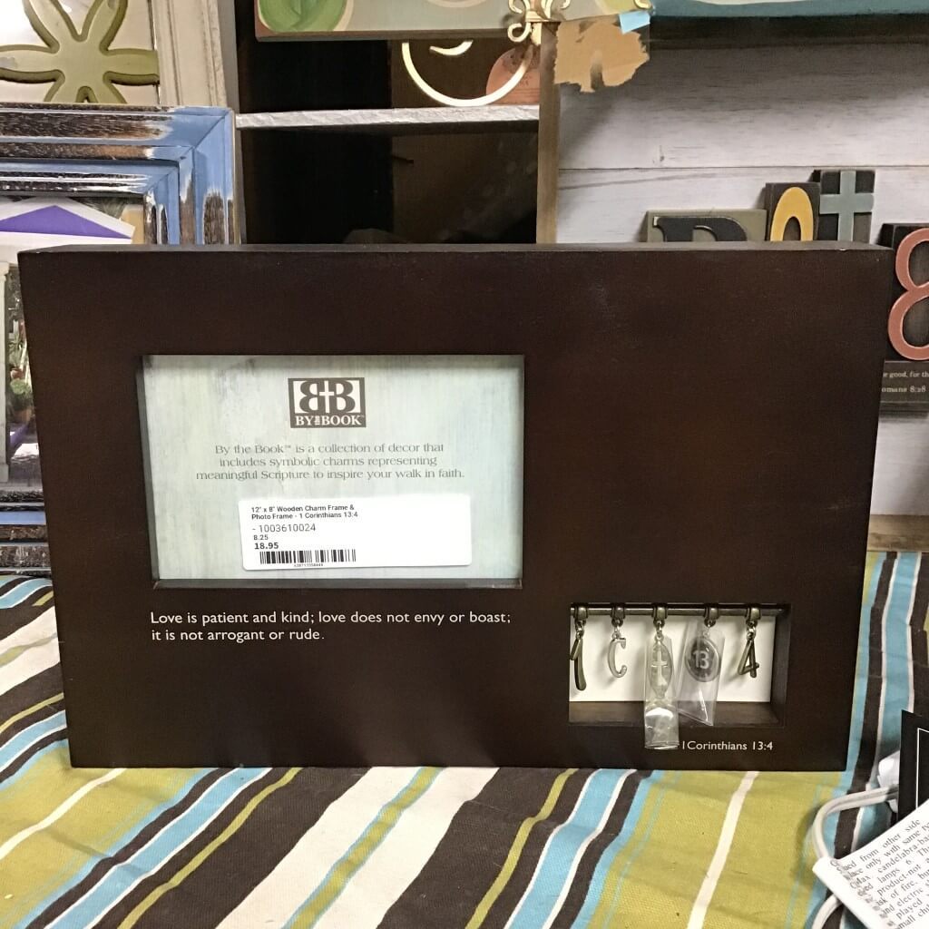 12" x 8" Wooden Charm Frame & Photo Frame 1 Corinthians 13:4