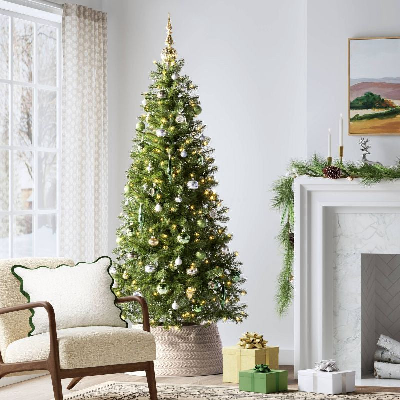 6.5 Foot Wondershop Pre-Lit Alberta Spruce Bi-Color LED Christmas Tree *OPEN BOX*