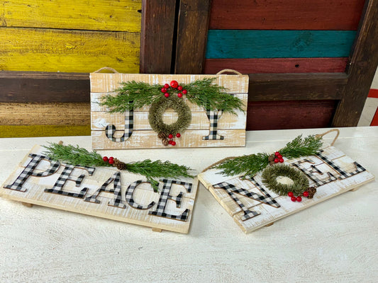 White Wooden Word Christmas Sign With Holly And Berries Assorted