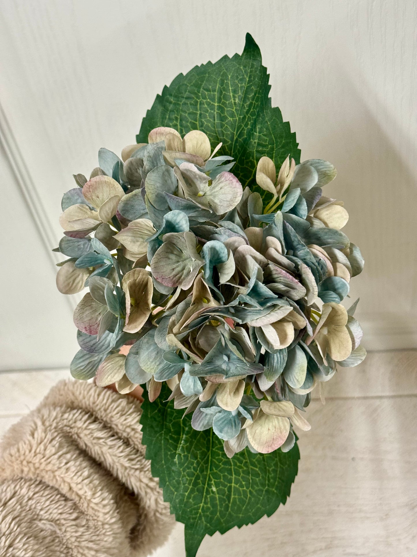 18 Inch Grey And Blue Hydrangea Stem