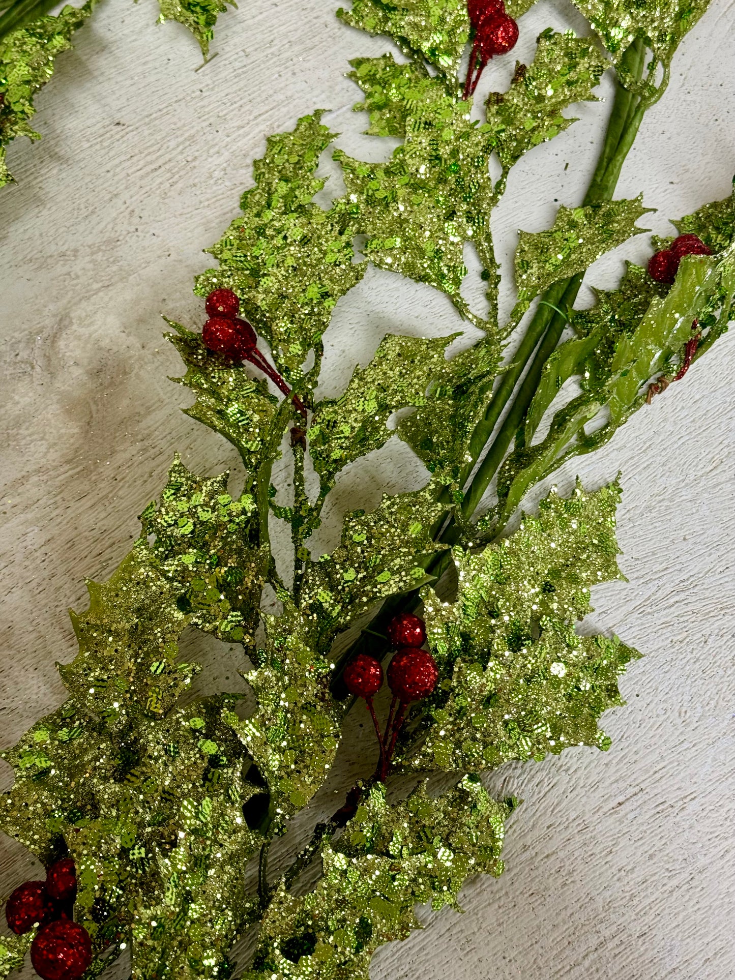 5 Foot Red And Lime Holly Berry Garland