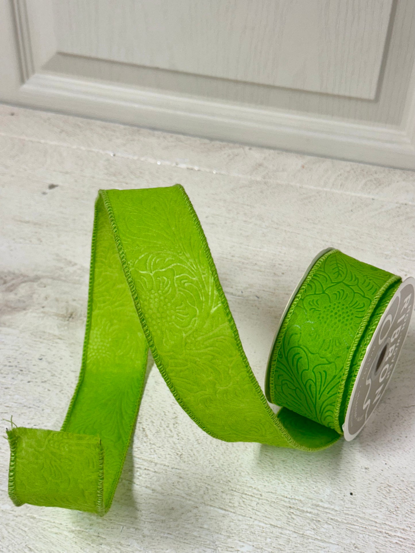 1.5 Inch By 10 Yard Lime Green Floral Leaves Ribbon