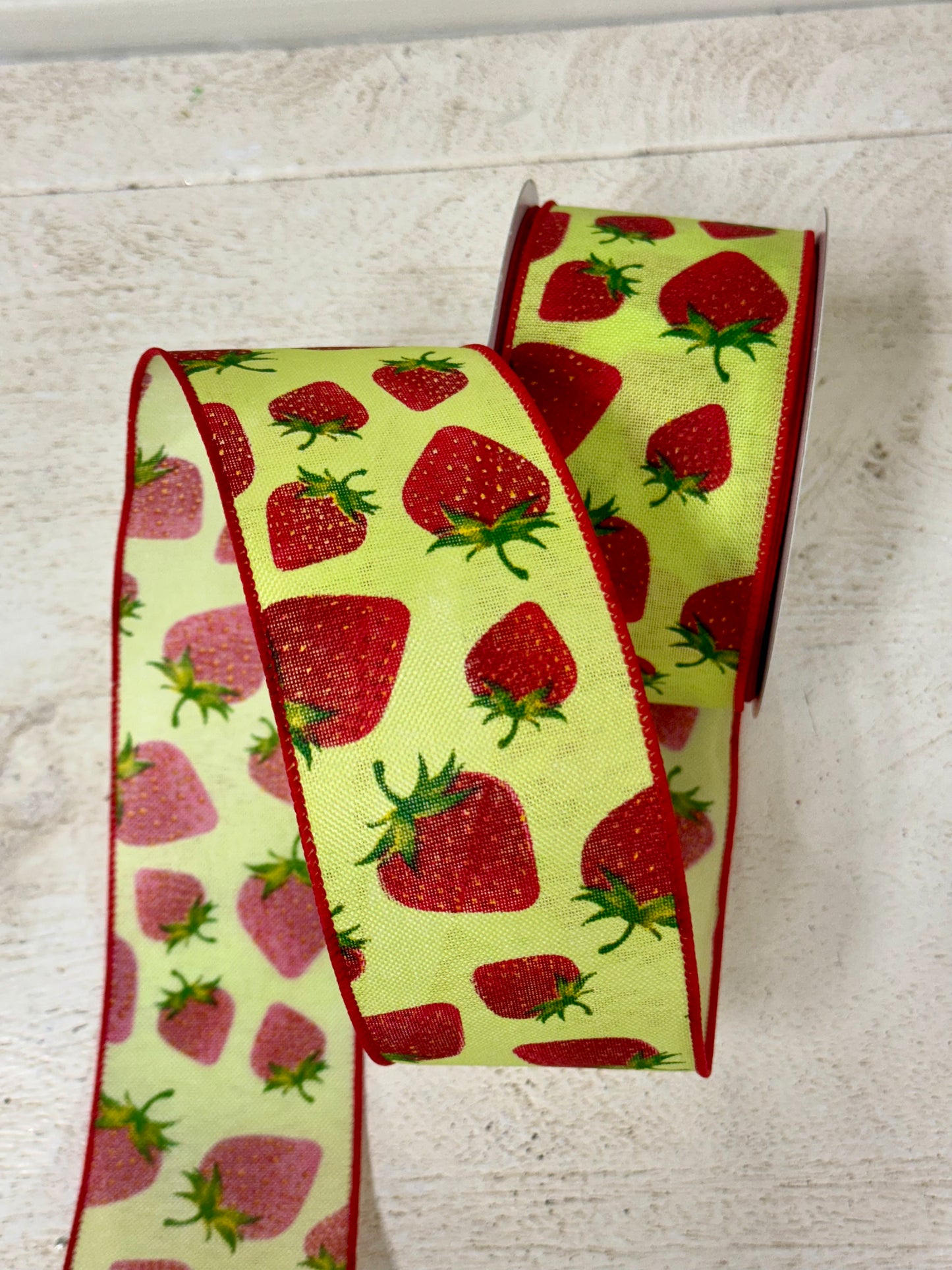 2.5 Inch By 10 Yard Red And Lime Strawberry Ribbon