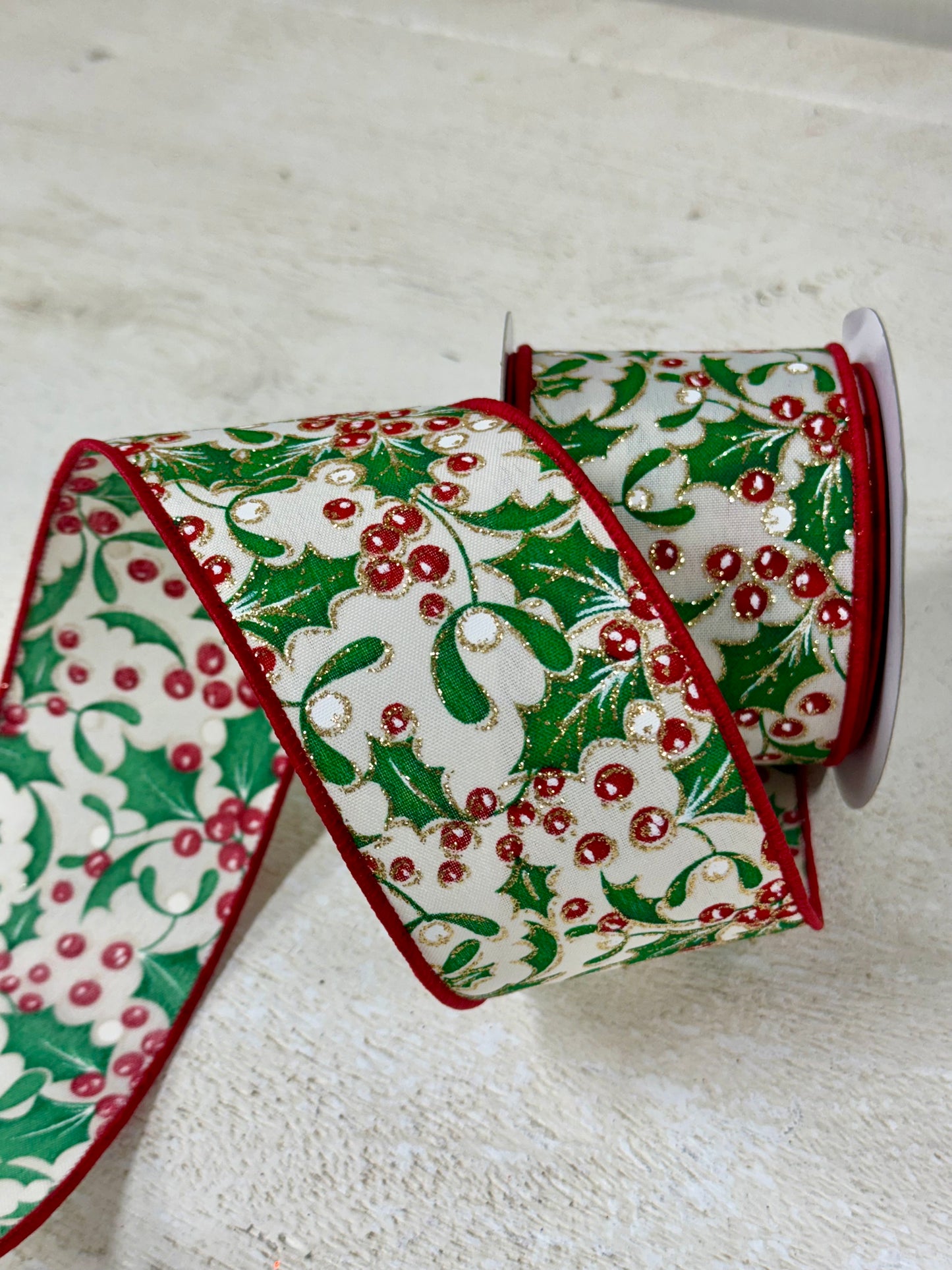 2.5 Inch By 10 Yard Holly Berry And Mistletoe Ribbon