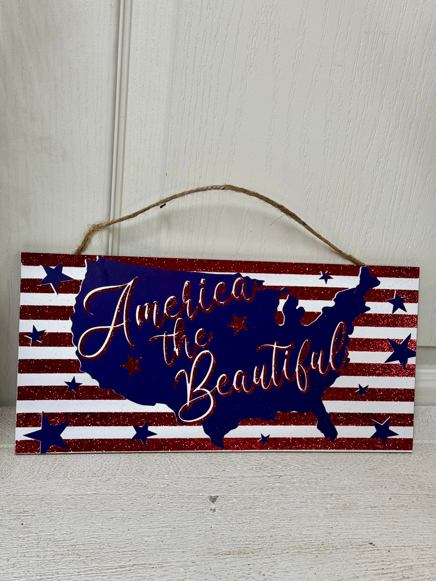 12.5 Inch America The Beautiful Wreath Sign