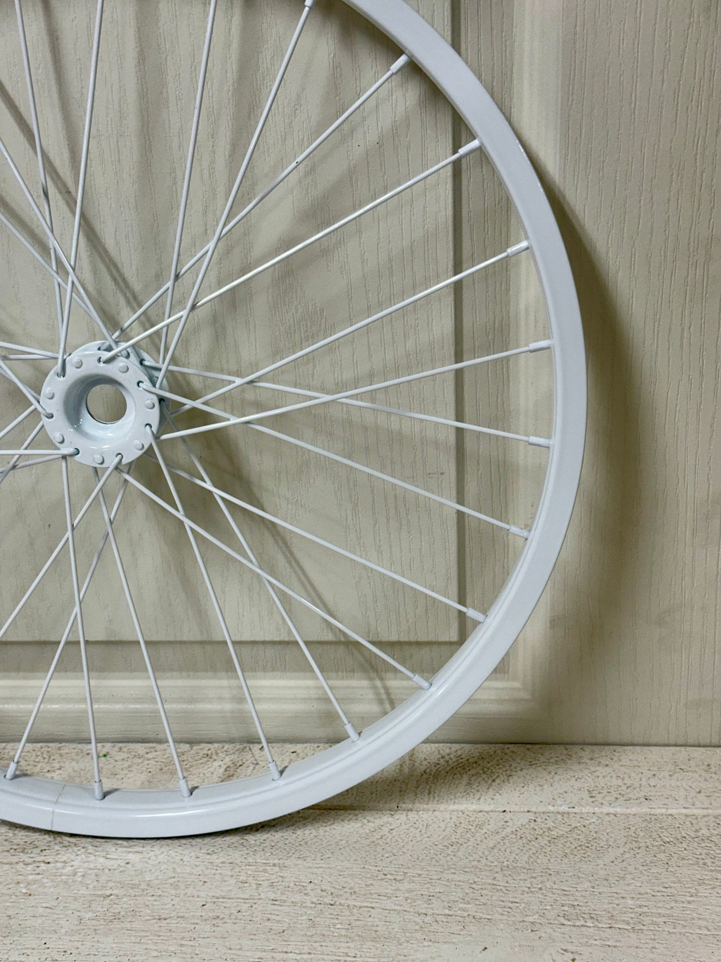 16.5 Inch White Bicycle Rim Decorative