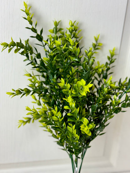 19.5 Inch Faux Boxwood Bush