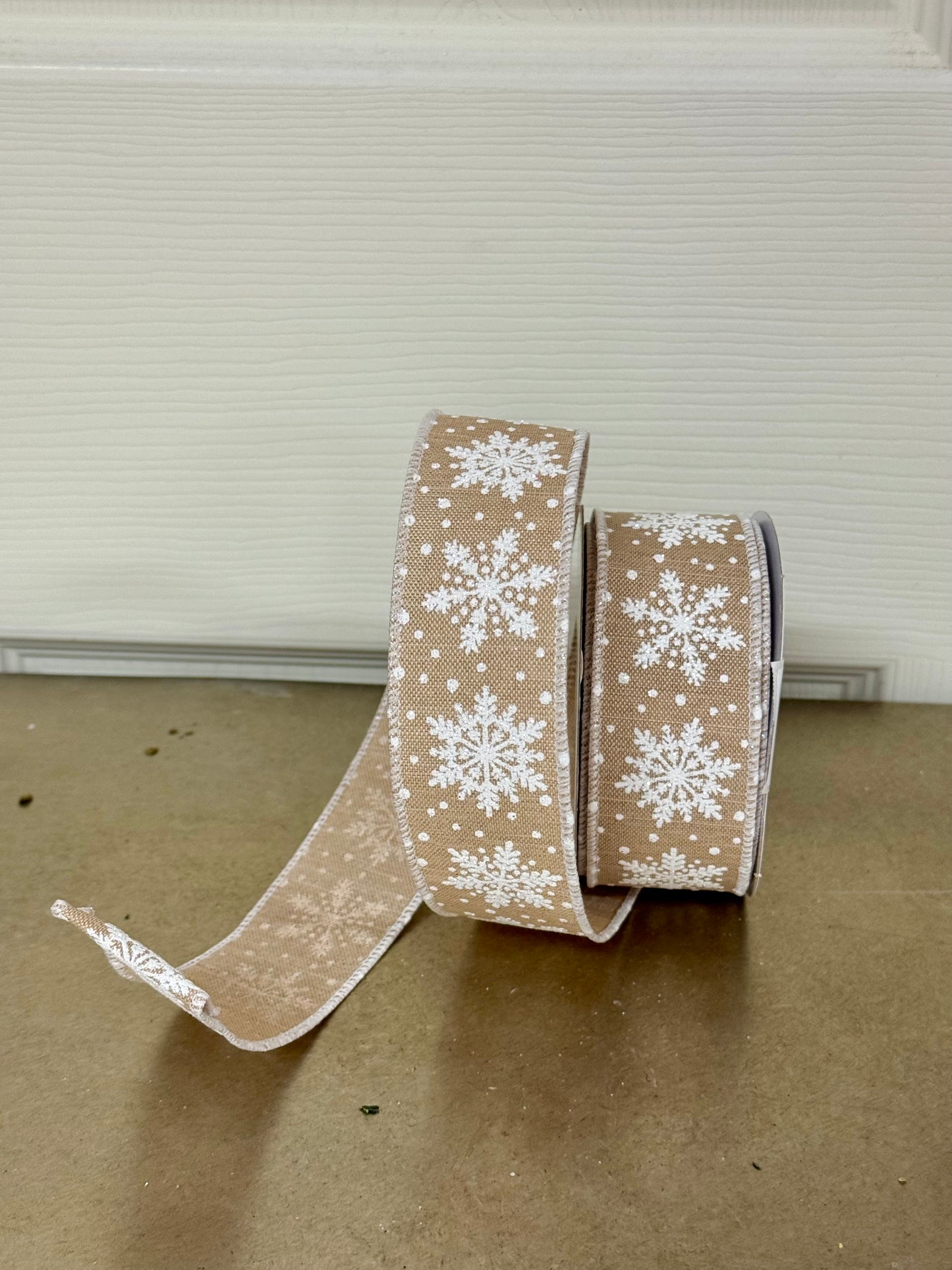 1.5 Inch By 10 Yard Tan And White Snowflake Ribbon