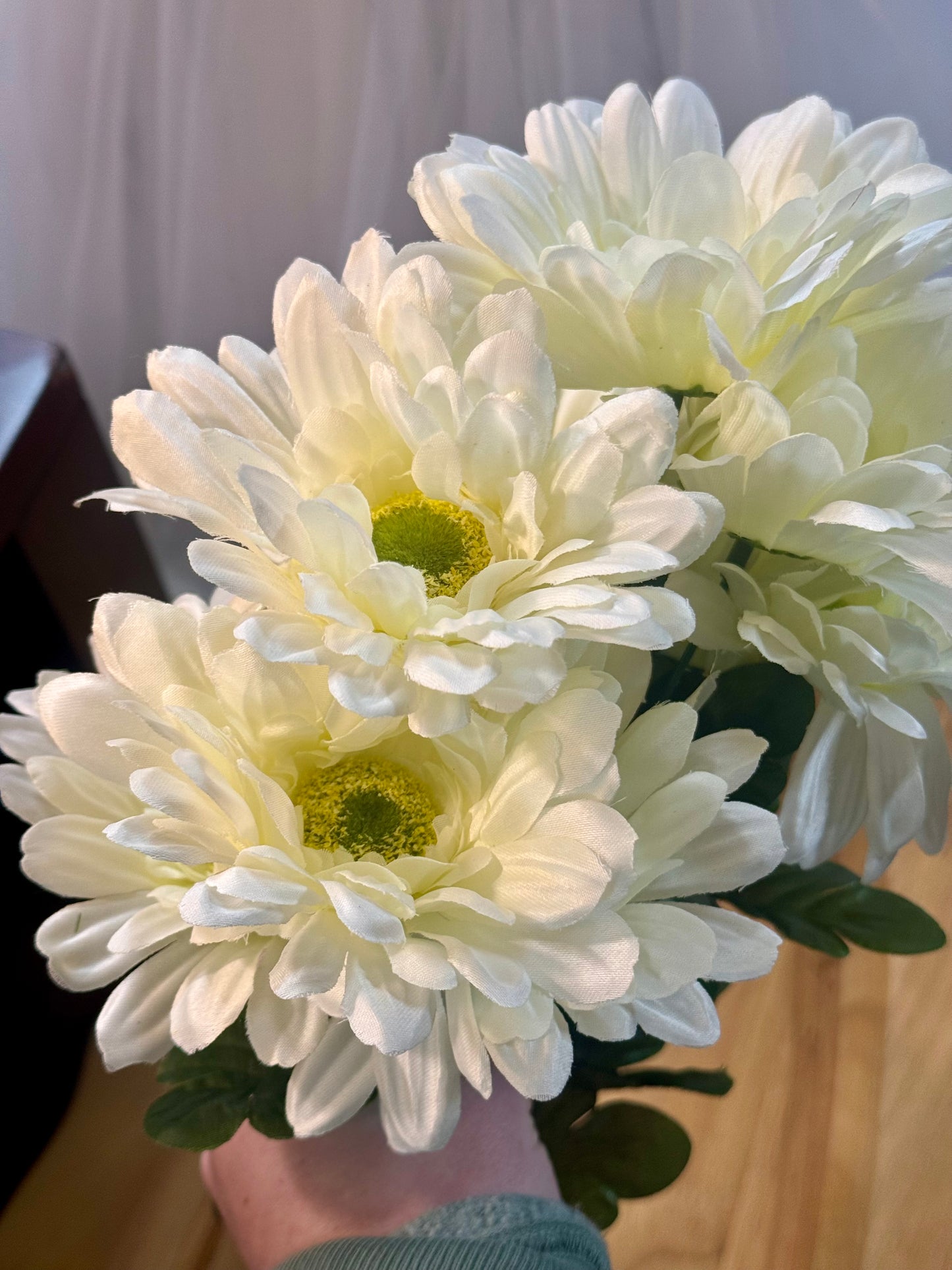 21 Inch Cream Gerbera Daisy Floral Bush