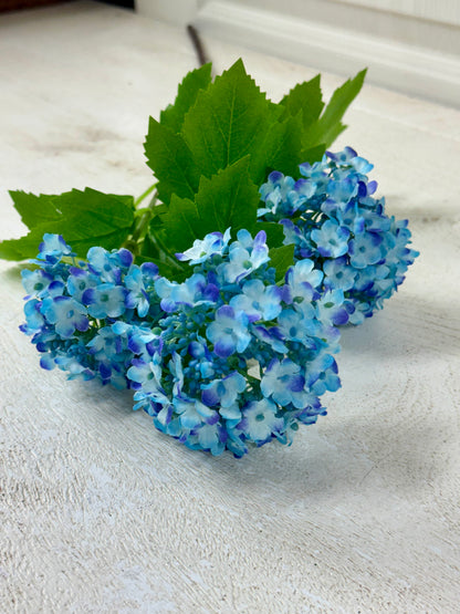 28 Inch Blue Snowball Spray