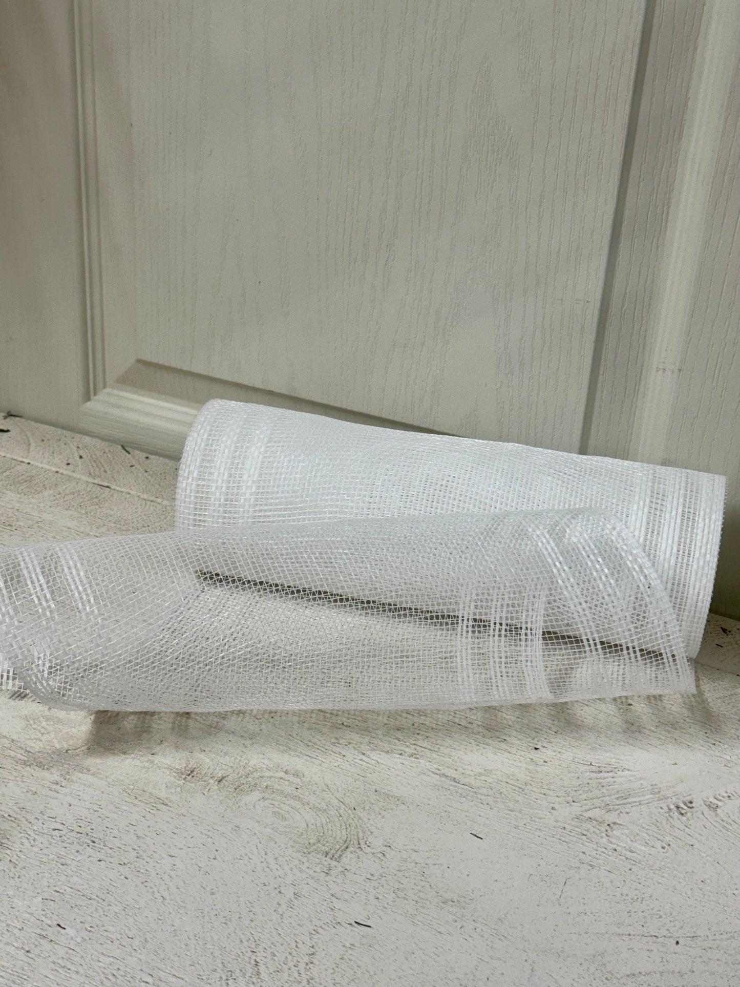 10.25 Inch By 10 Yard White Faux Jute Border Stripe Mesh