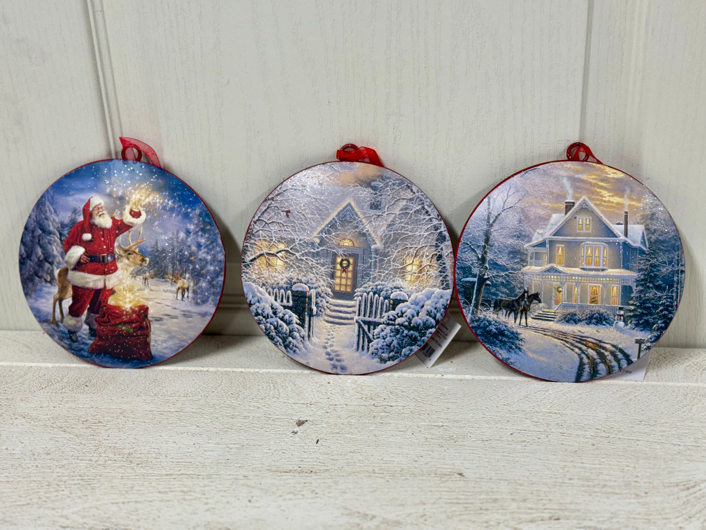 6.1 Inch Vintage Metal Holiday Round Ornaments Three Styles