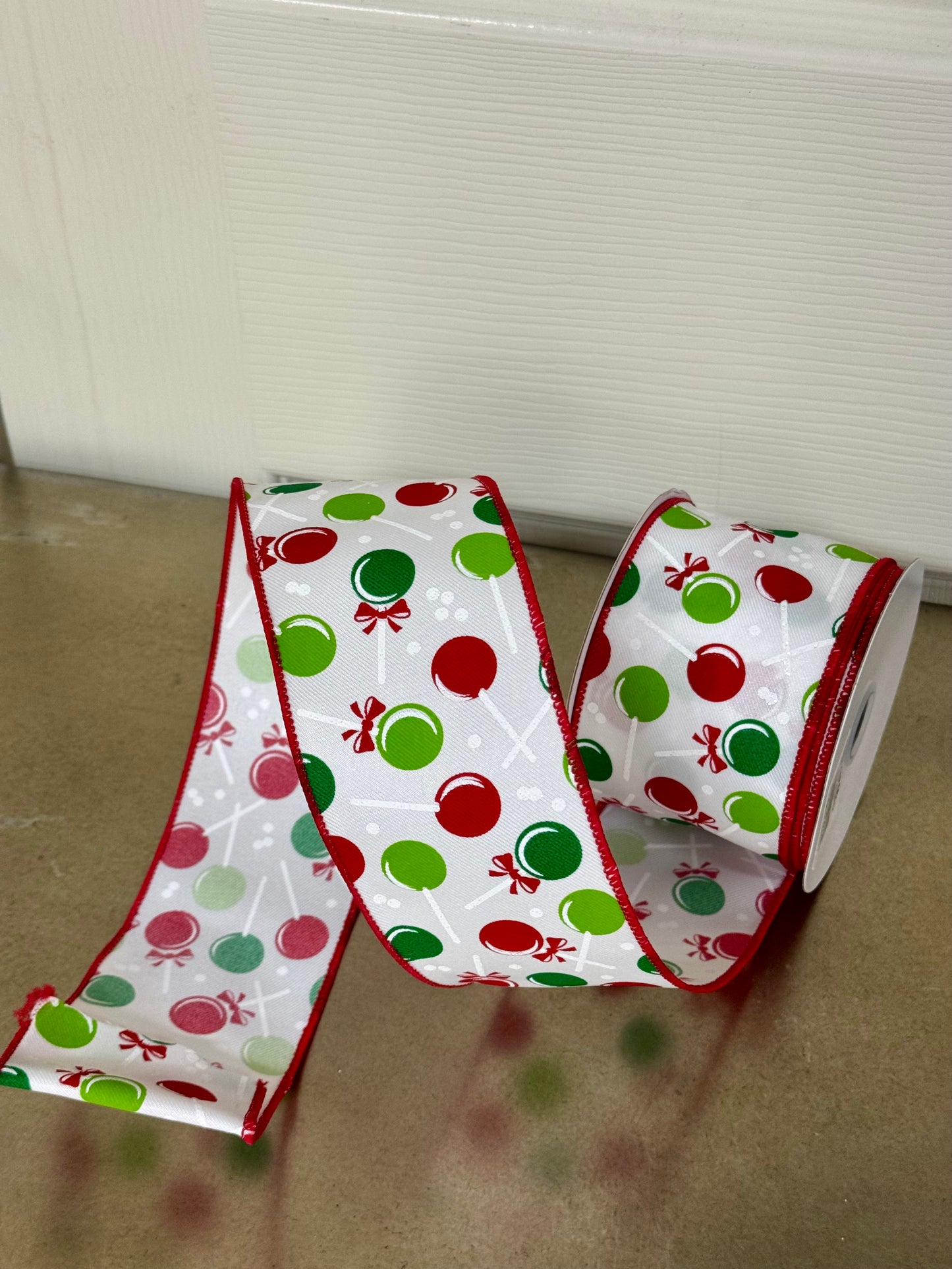 2.5 Inch By 10 Yard Red And Green Lollipop Ribbon