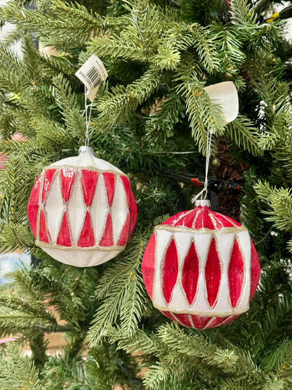 4 Inch Red And White Glass Indented Ornament Two Styles