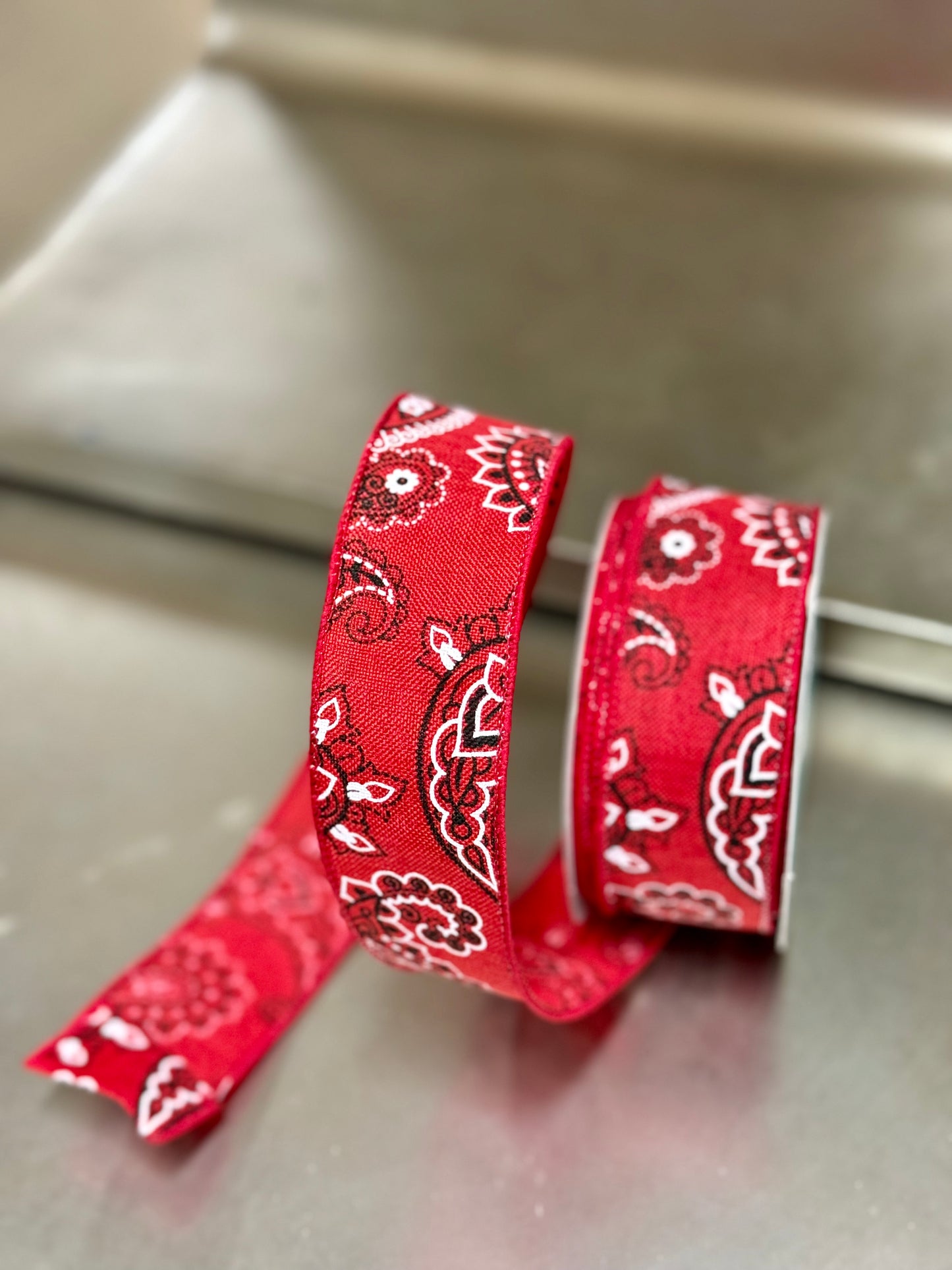 1.5 Inch By 10 Yard Red Paisley Bandana Ribbon