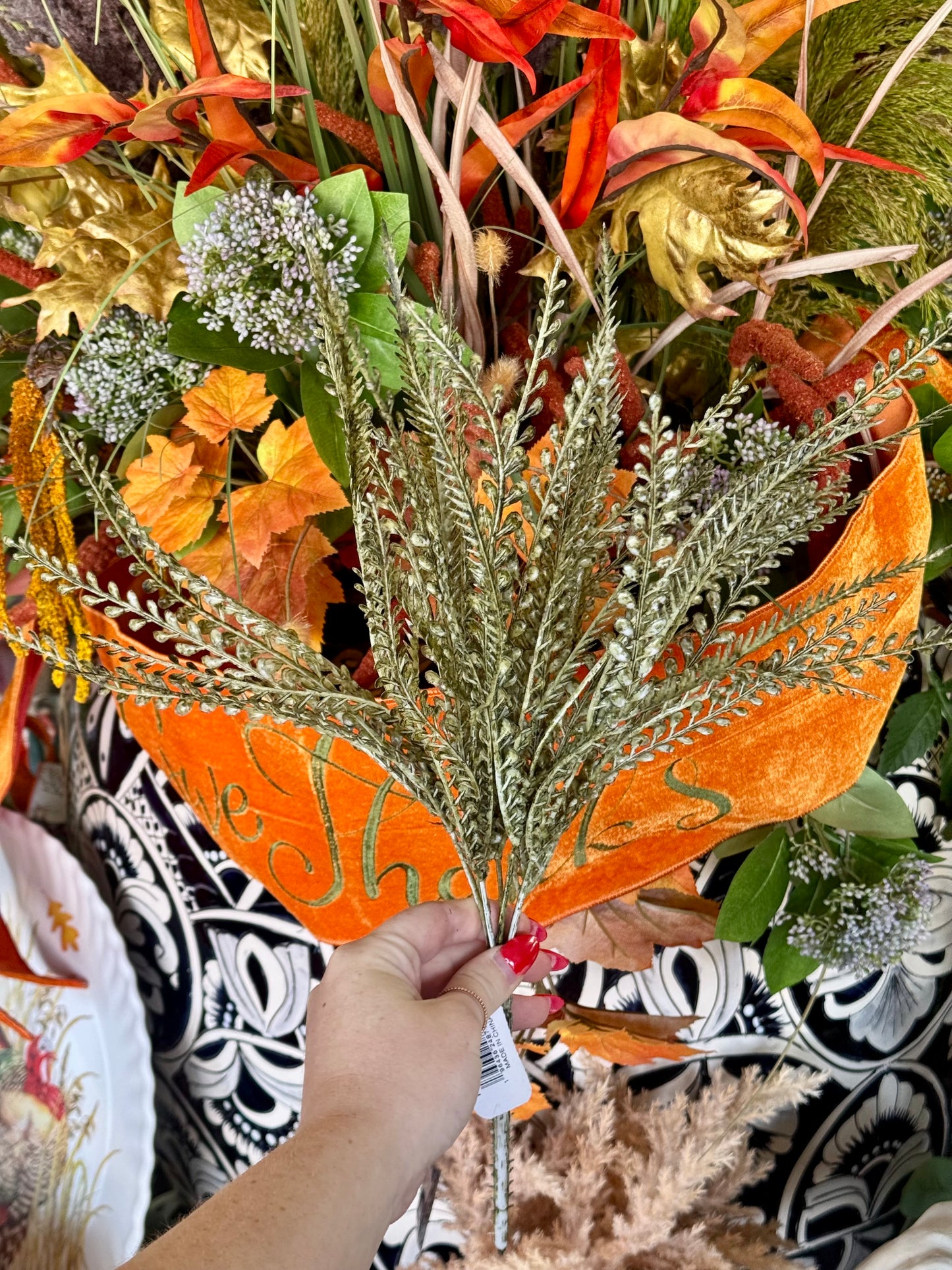 17.5 Inch Moss Green And White Wash Bead Grass Bush