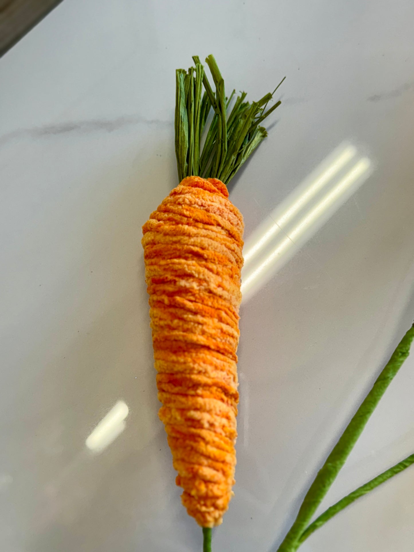 28 Inch Orange Carrot Spray