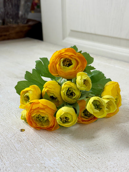 21.5 Inch Yellow Ranunculus Spray
