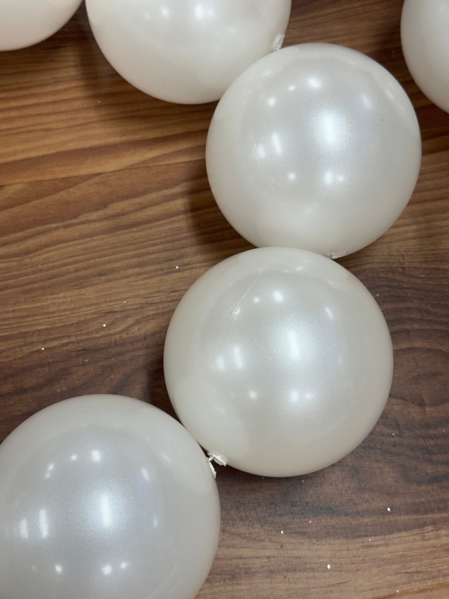 6 Foot White Large Pearl Garland