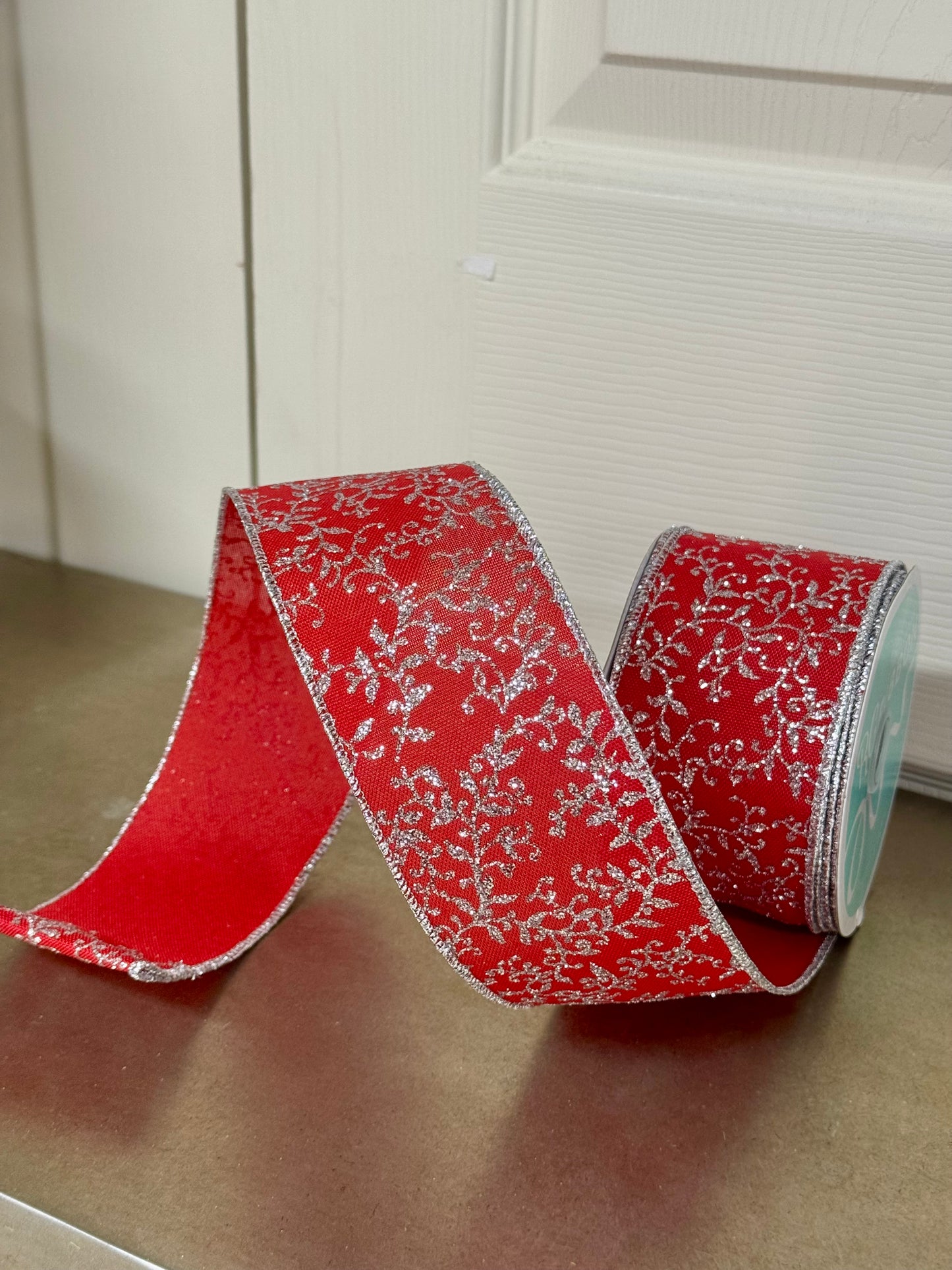 2.5 Inch By 10 Yard Red And Silver Glitter Mini Leaf Vines Ribbon