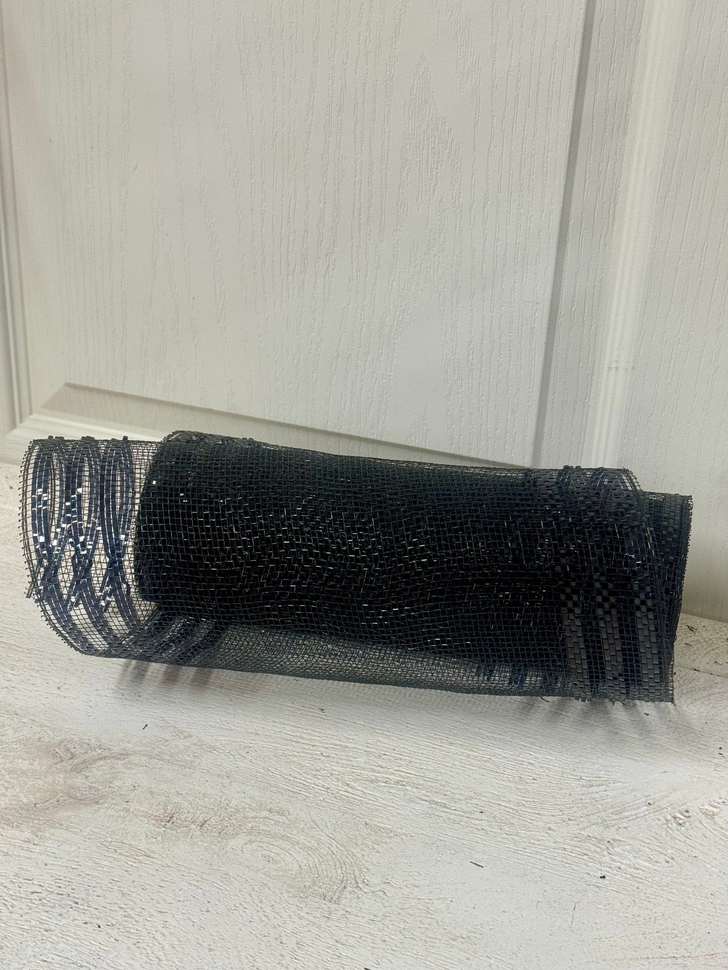 10 Inch By 10 Yard Black Border Stripe Metallic Mesh