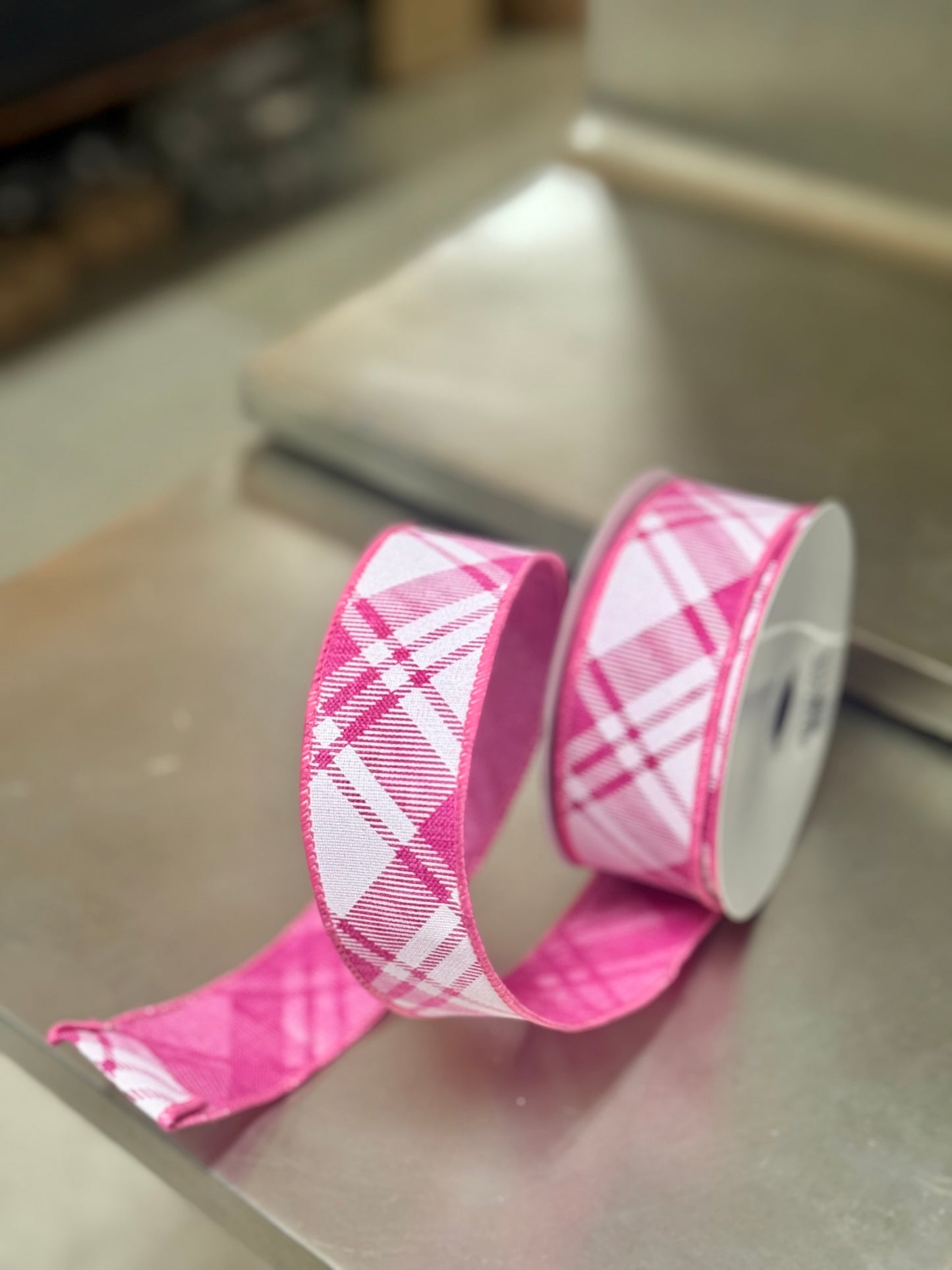 1.5 Inch By 10 Yard Fuchsia And White Diagonal Stripe Ribbon