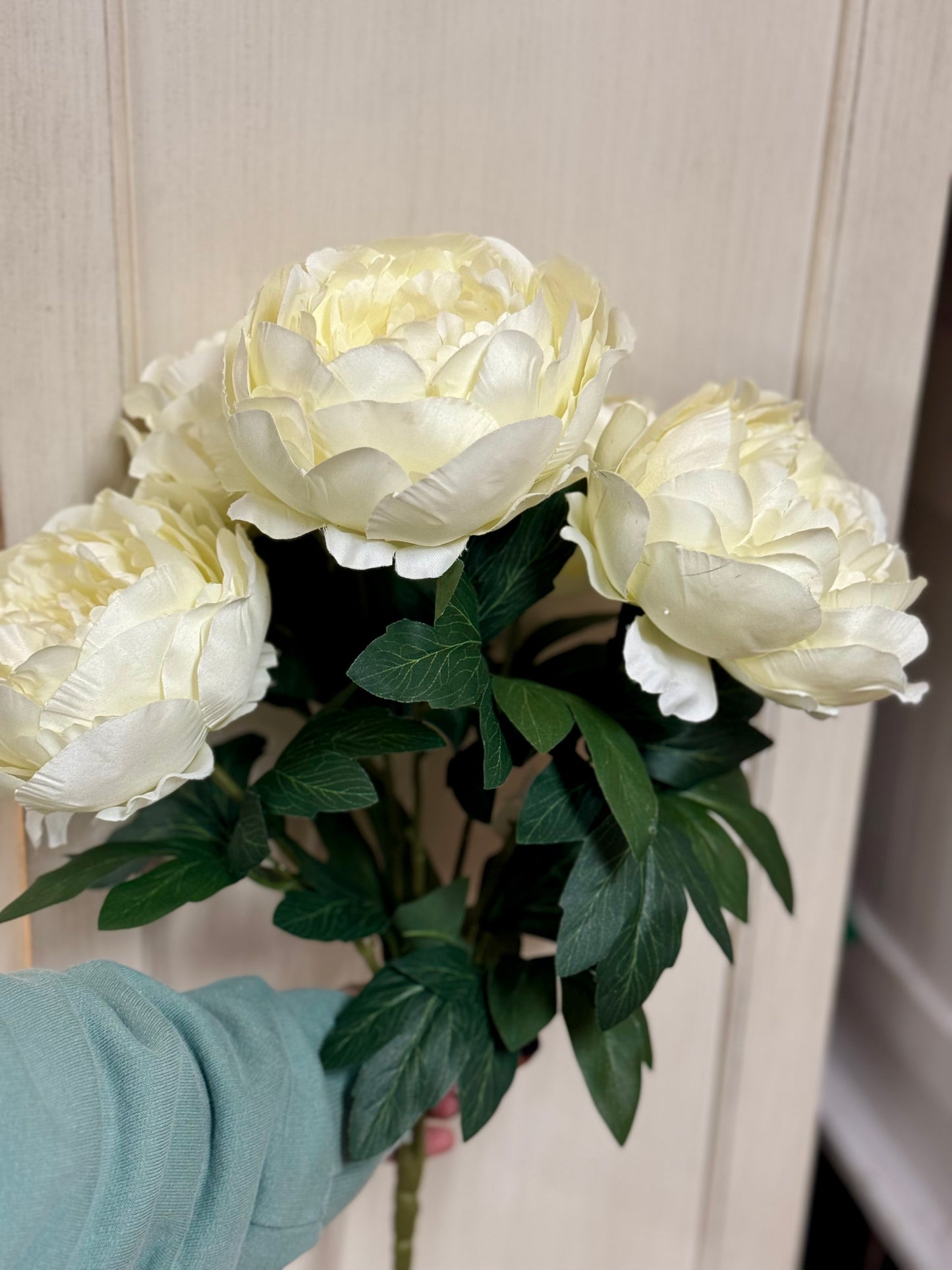 20 Inch Peony Cream Bush