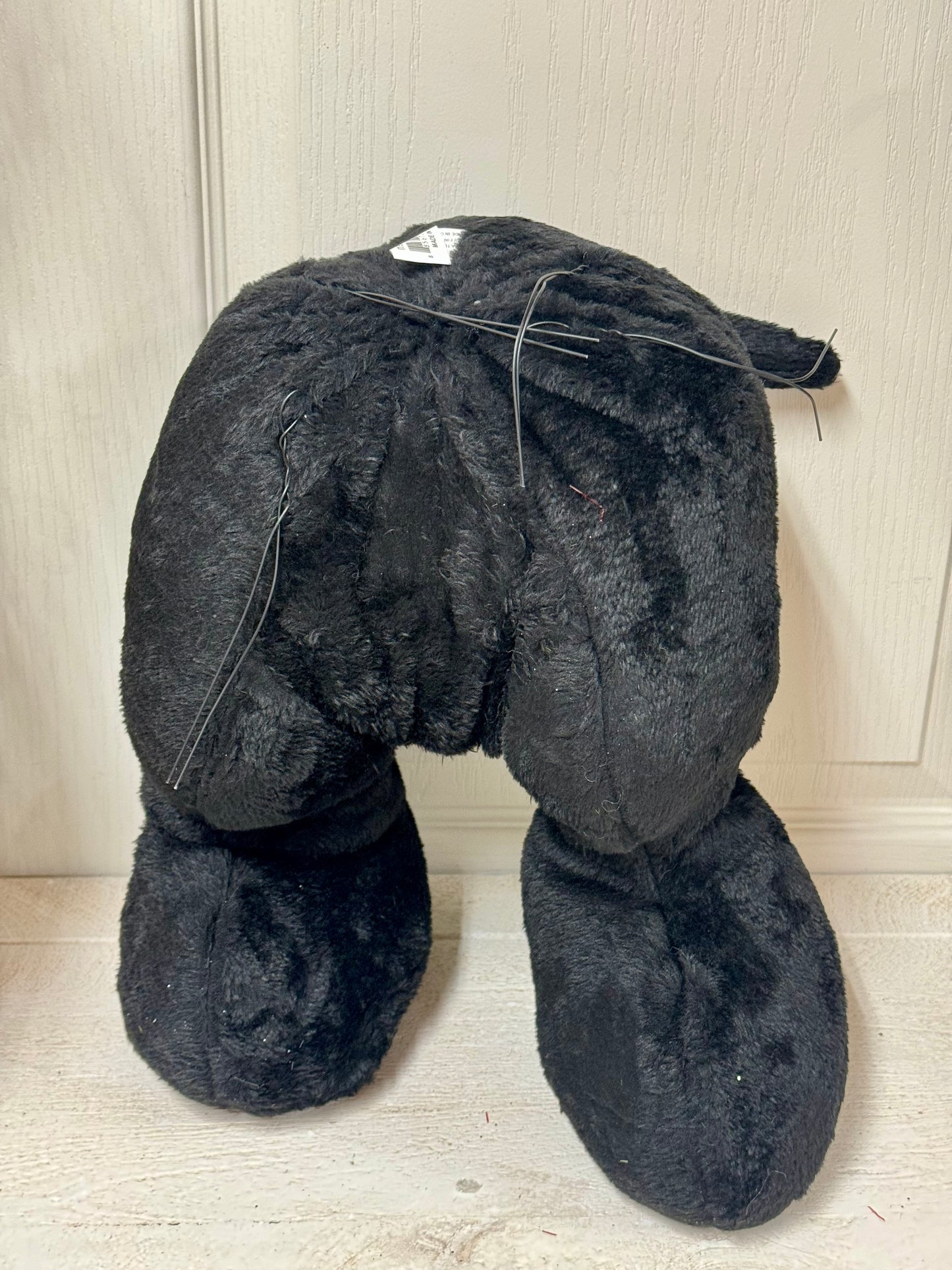 14 Inch Black Dog Butt Wreath Attachment