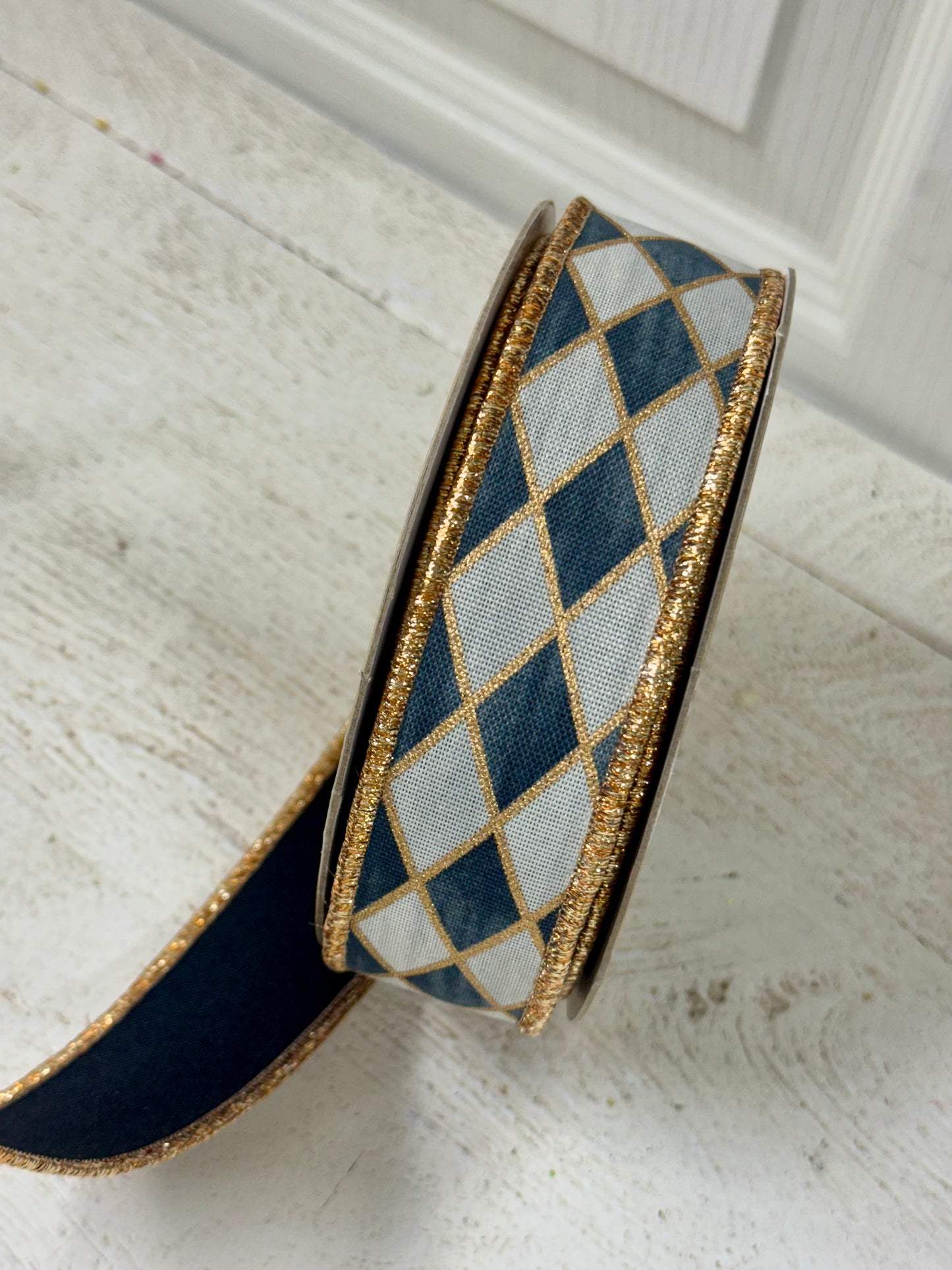 1.5 Inch By 10 Yard Black Gold And Cream Antique Harlequin Fused Ribbon