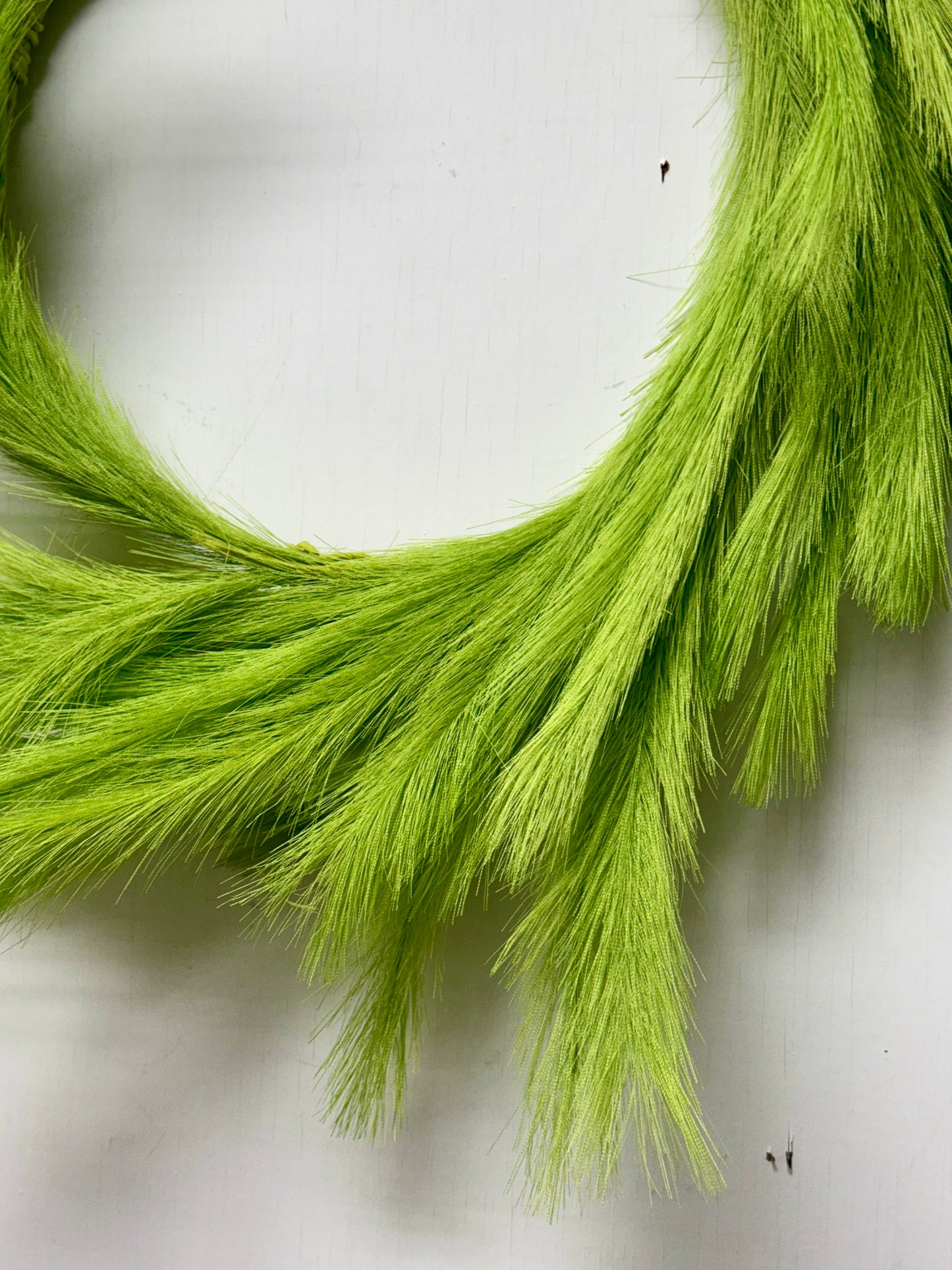 26 Inch Lime Green Fabric Grass Plume Wreath