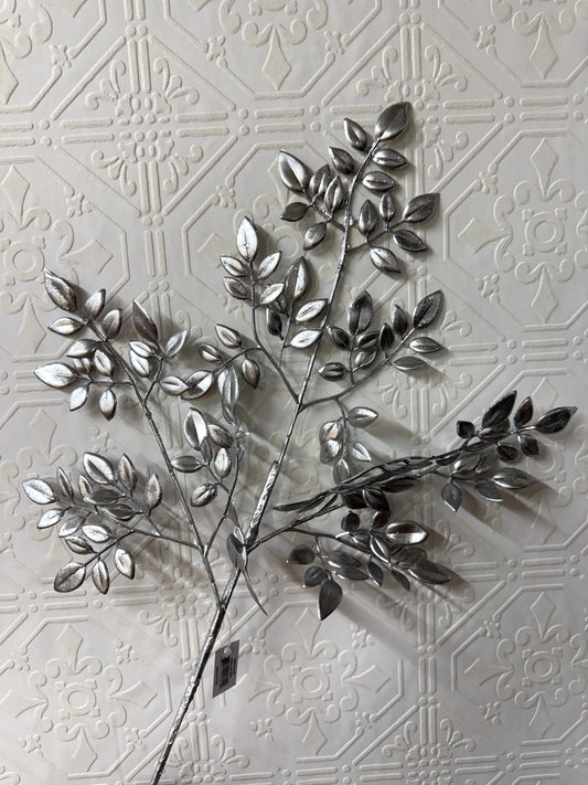 24 Inch Silver Mini Leaf Spray