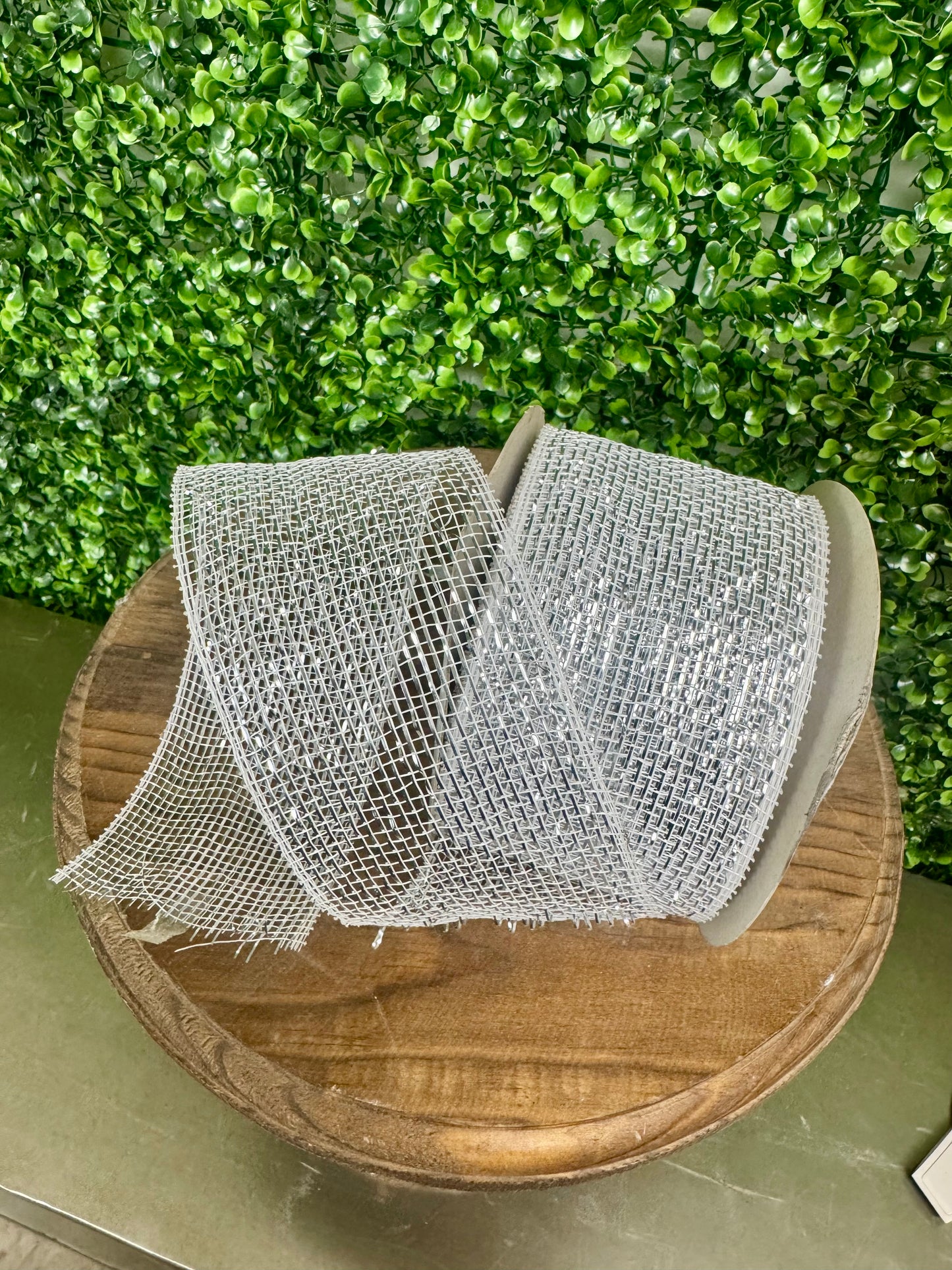 3 Inch by 20 Yards White with Silver Glamour Designer Netting