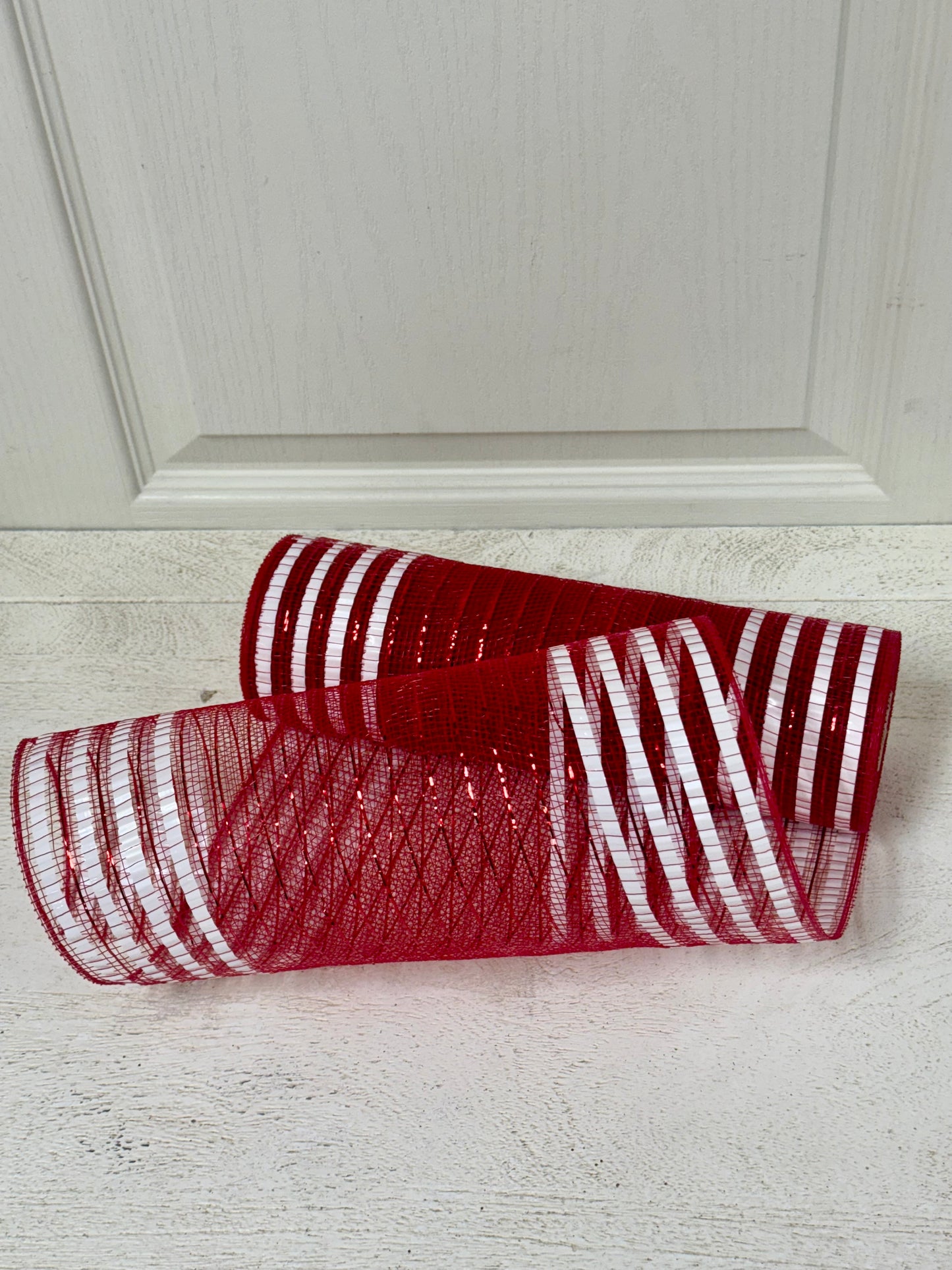 10 Inch By 10 Yard Red And White Metallic Border Netting