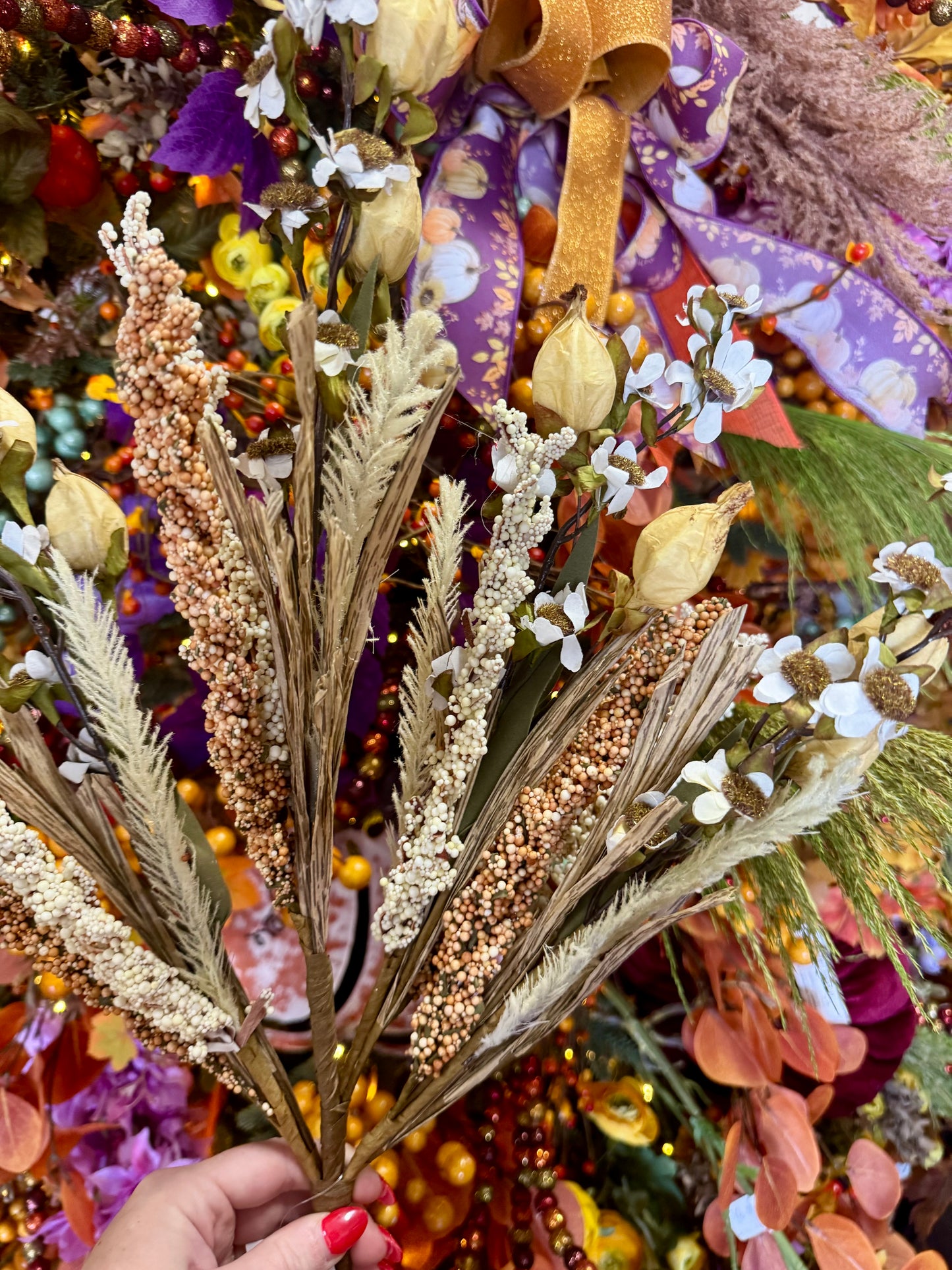 22 Inch Fall Wheat Laurent Daisy Bush
