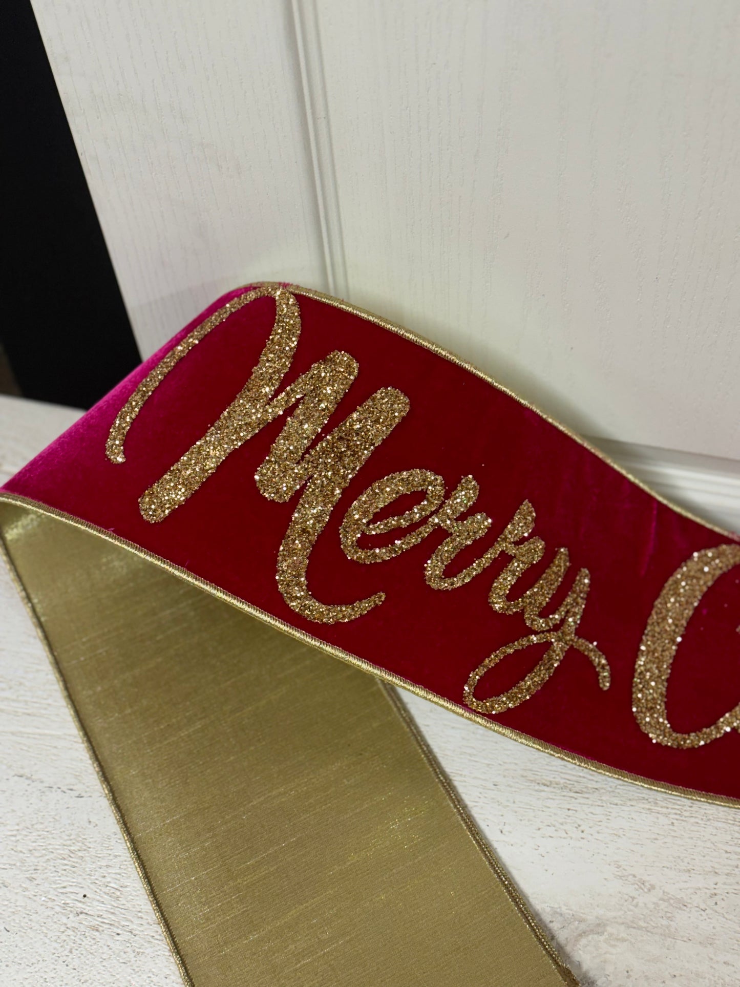 6 Inch By 70 Inch Hot Pink And Gold Merry Christmas Banner