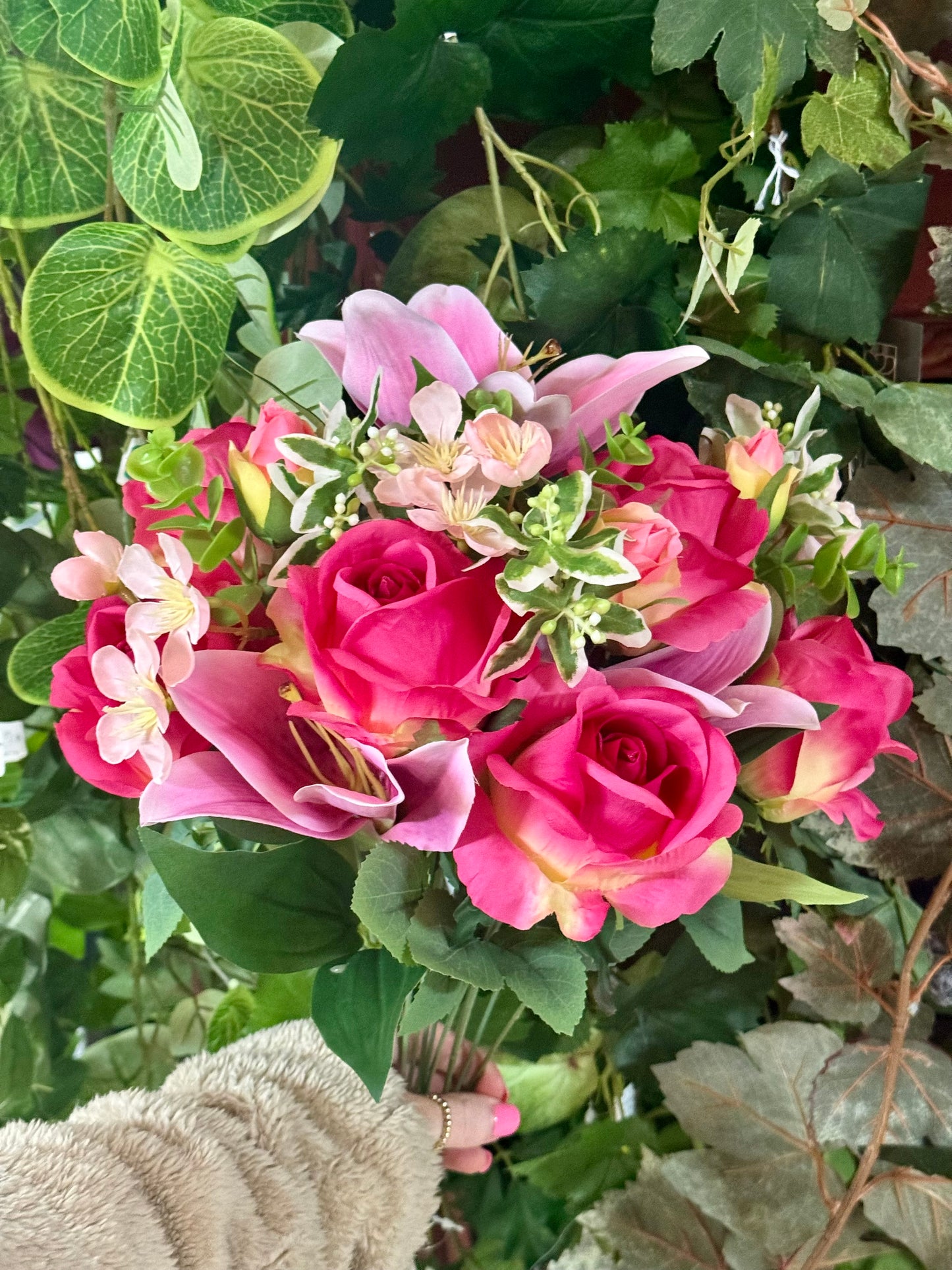 14 Inch Beauty Pink Rose And Lily Mix Bush