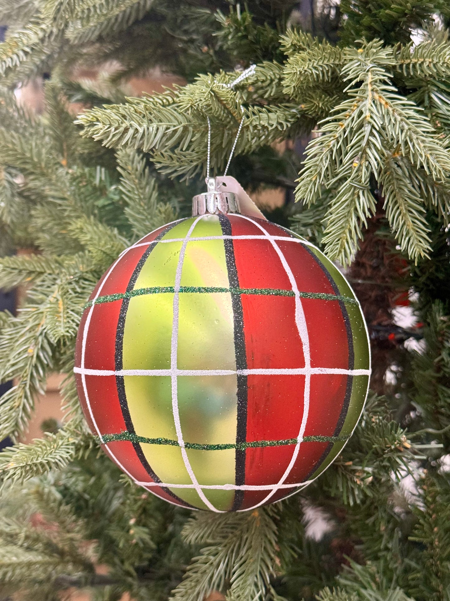 6 Inch Traditional Plaid Ornament Ball