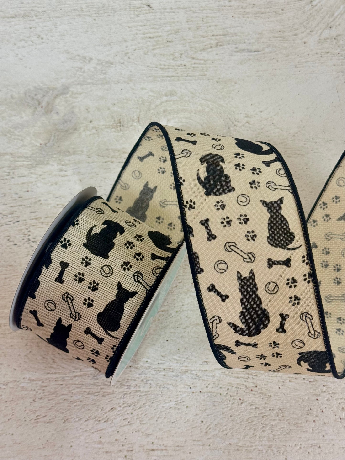 2.5 Inch By 10 Yard Cream And Black Dog Silhouettes Ribbon