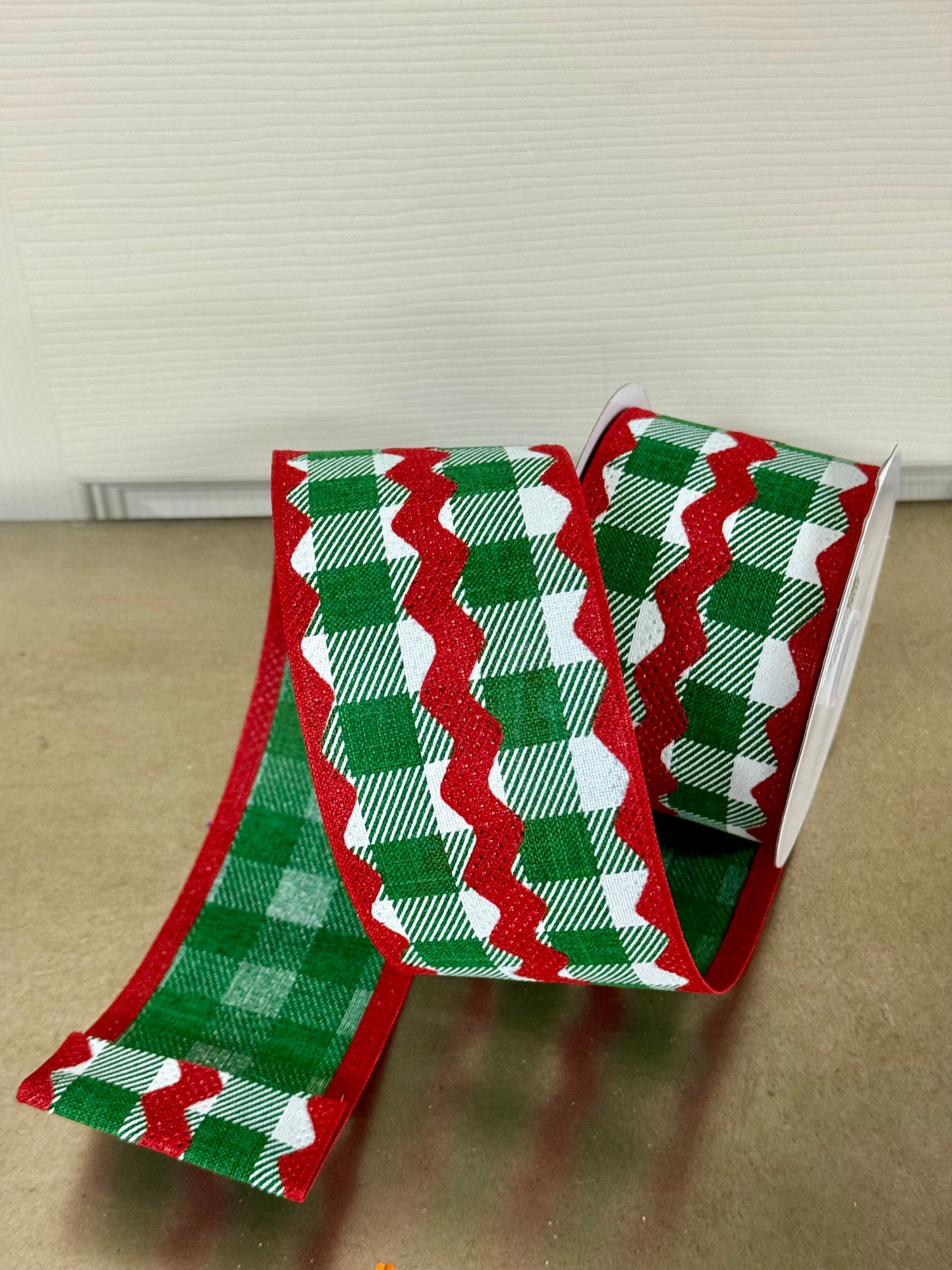 2.5 Inch By 10 Yard Emerald And Red Ric Rac On Plaid Ribbon