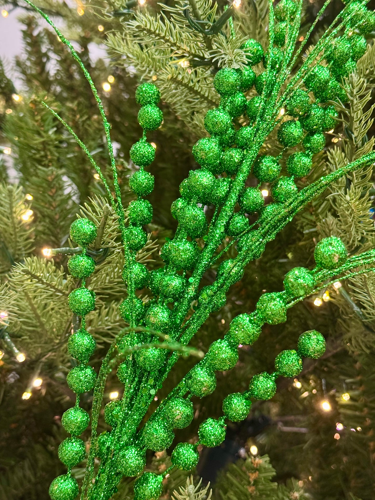 28 Inch Dark Green Glitter Ball Spray