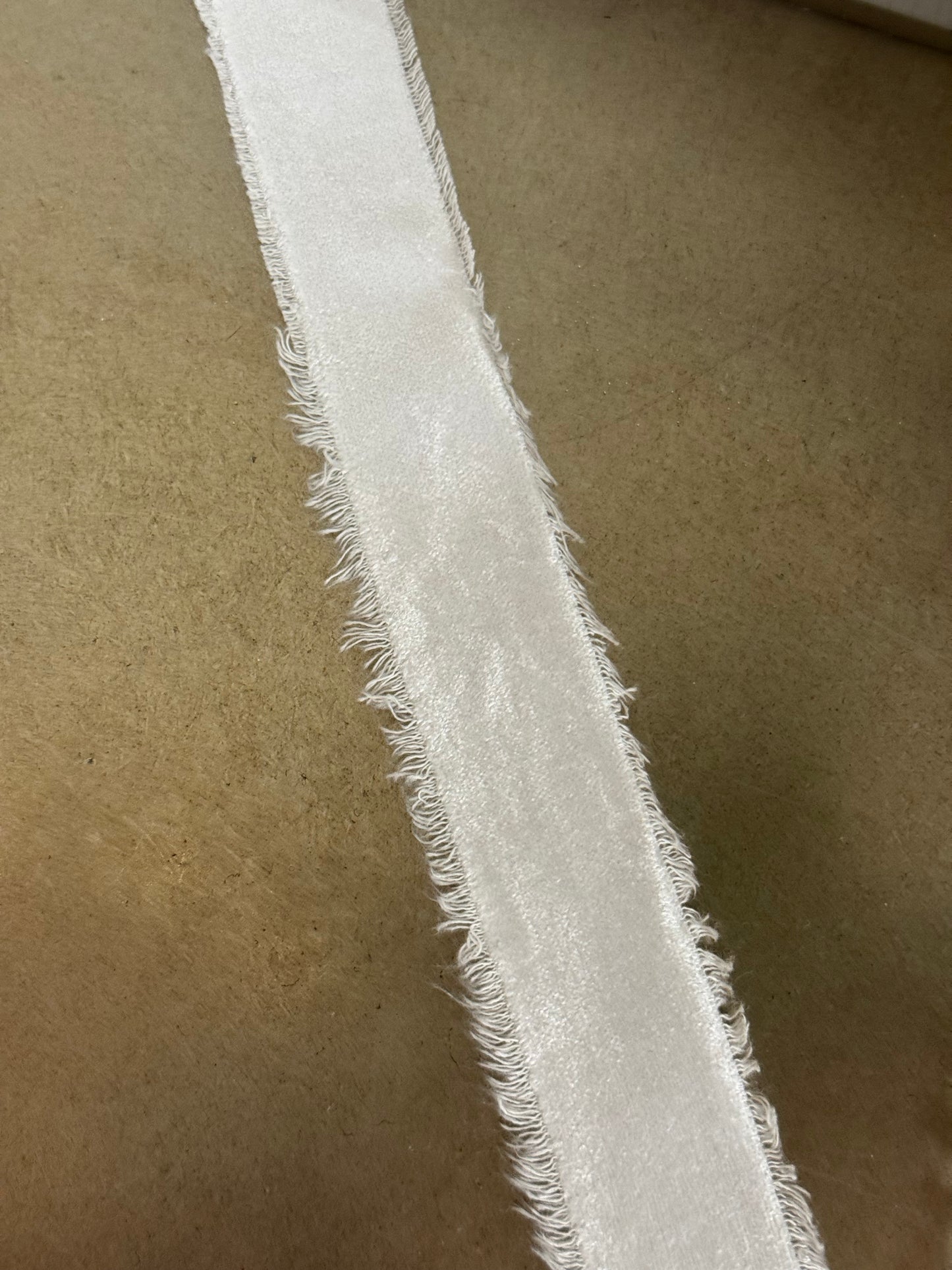 1.5 Inch By 10 Yard Ivory Velvet Frayed Edge Ribbon